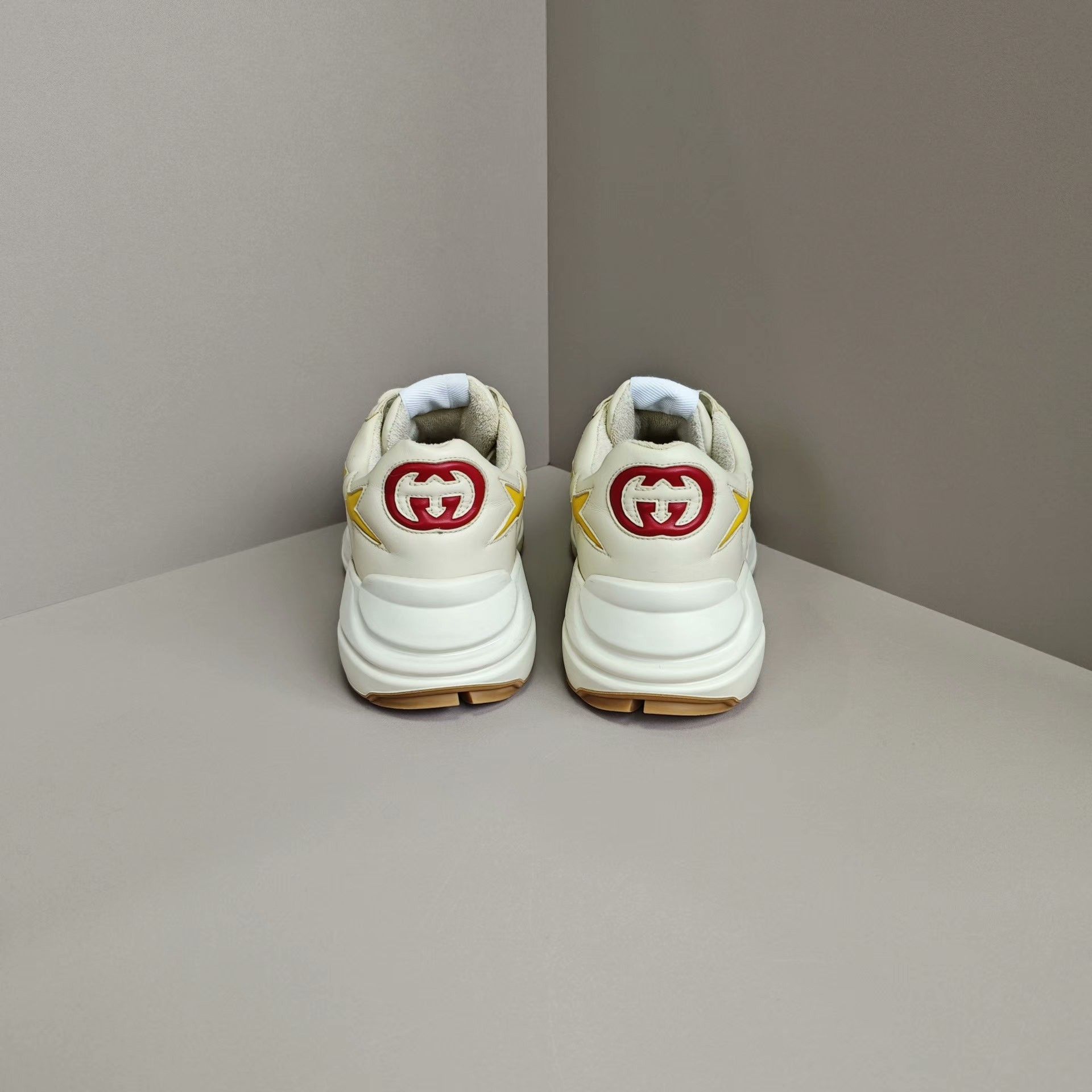 Gucci Gucci Printed Lowtop Sneakers us_7 Women Size US 7 / IT 37 - 3 Thumbnail