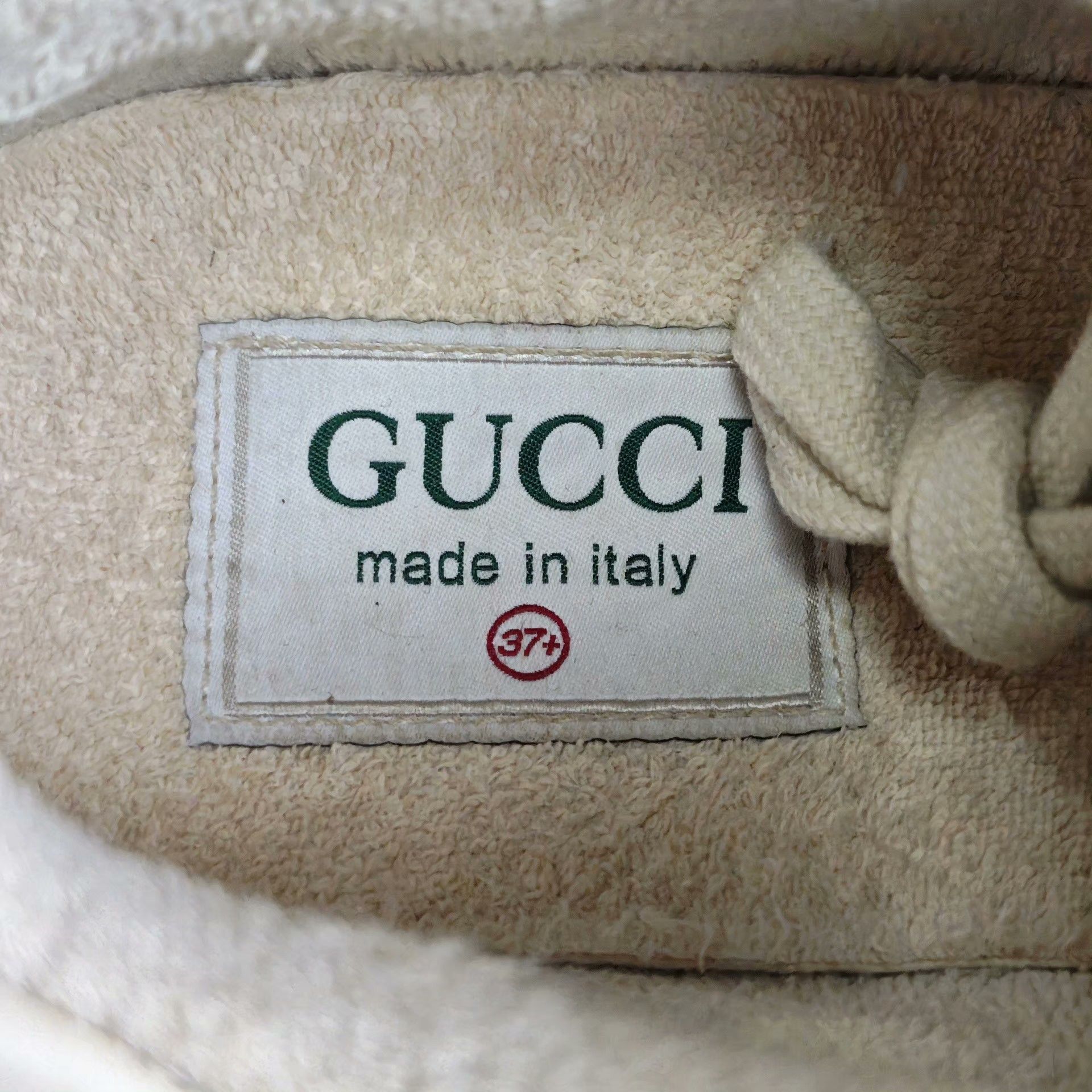 Gucci Gucci Printed Lowtop Sneakers us_7 Women Size US 7 / IT 37 - 6 Thumbnail
