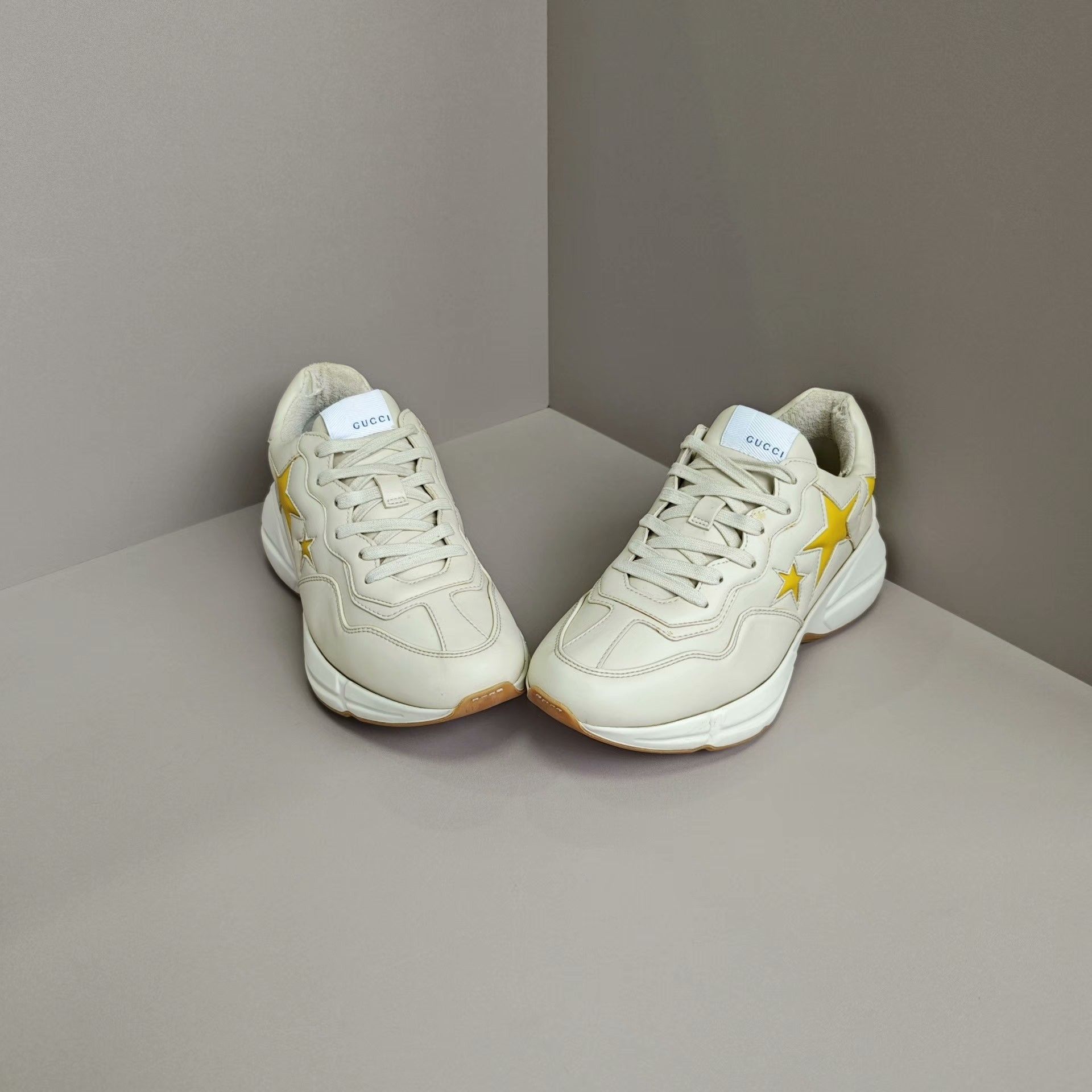 Gucci Gucci Printed Lowtop Sneakers us_7 Women Size US 7 / IT 37 - 2 Thumbnail