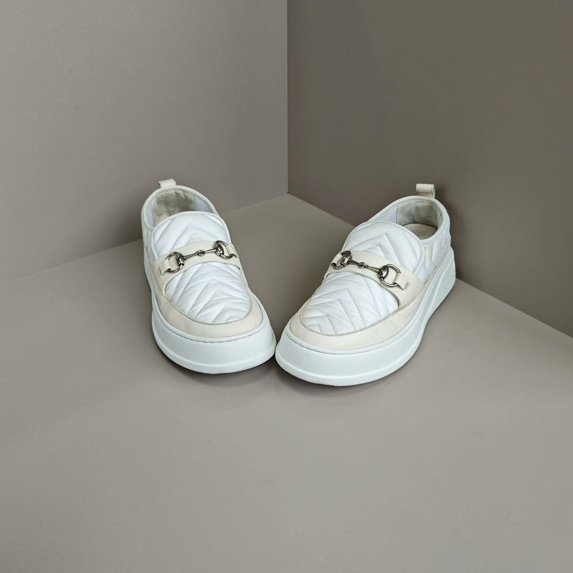 Gucci Gucci Lowtop Sneakers 6 Men Size US 6 / EU 39 - 2 Thumbnail