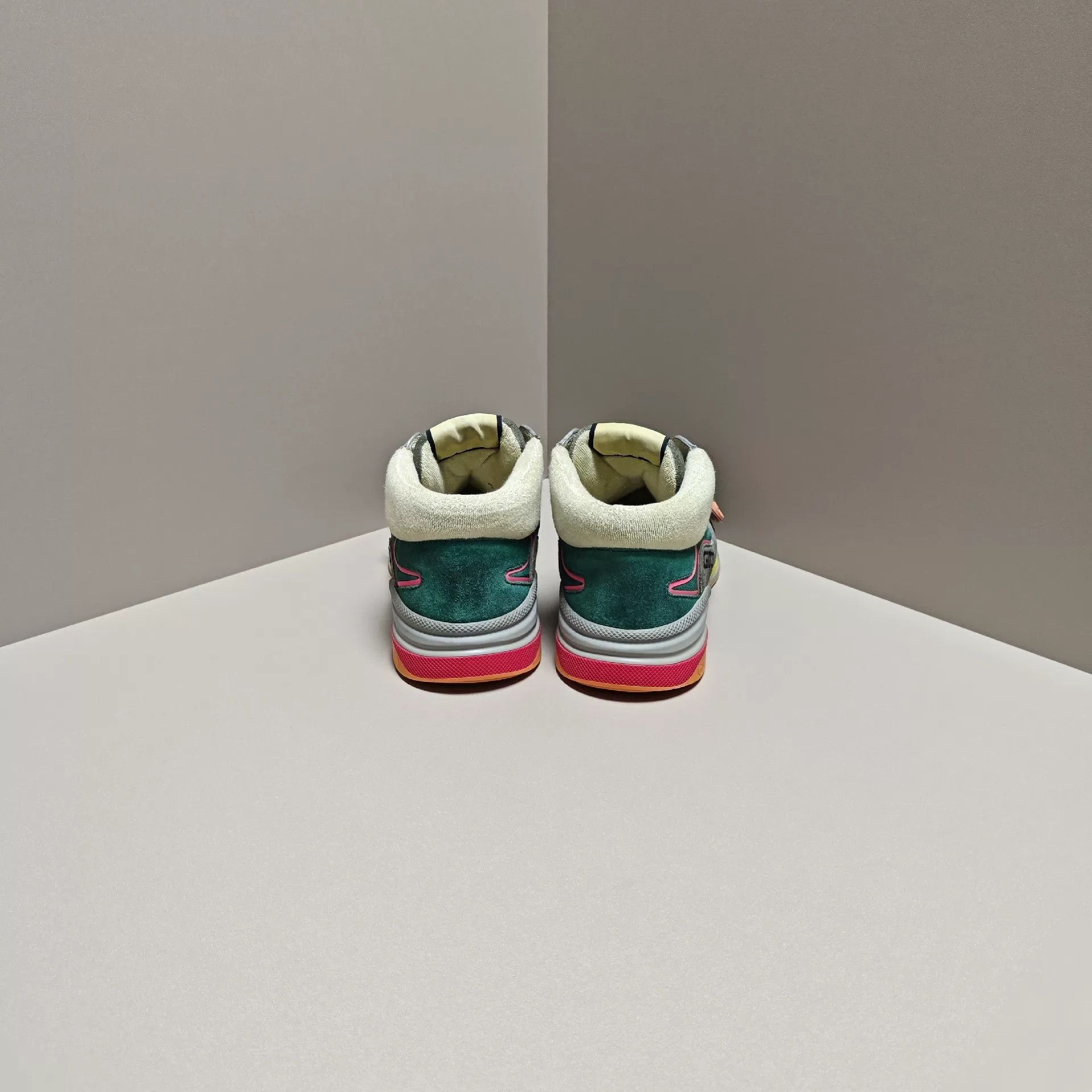 Gucci Gucci Casual Lowtop Sneakers 9 Men Size US 9 / EU 42 - 3 Thumbnail