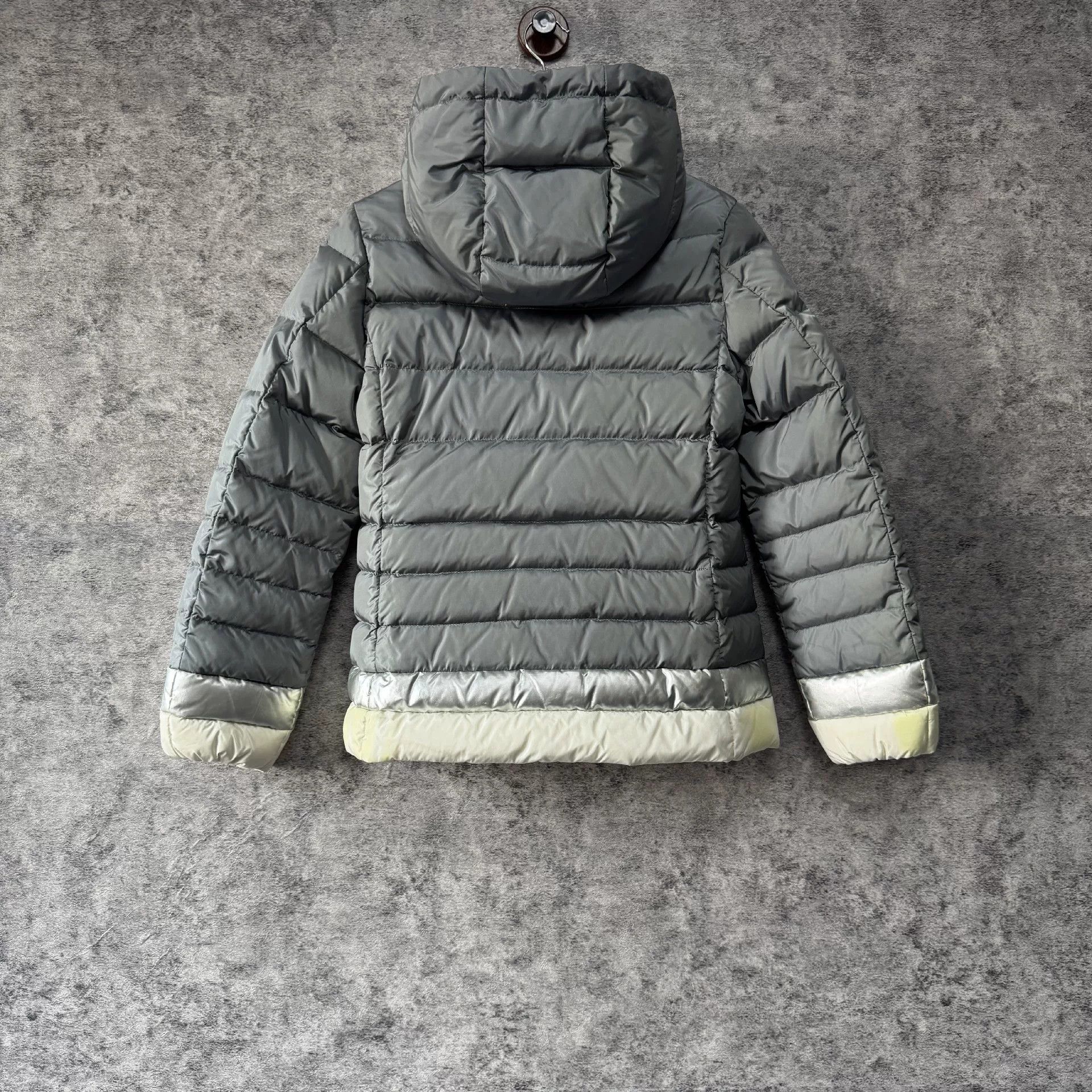 Moncler Moncler Down Multi Down Jacket M Women Size M / US 6-8 / IT 42-44 - 2 Thumbnail