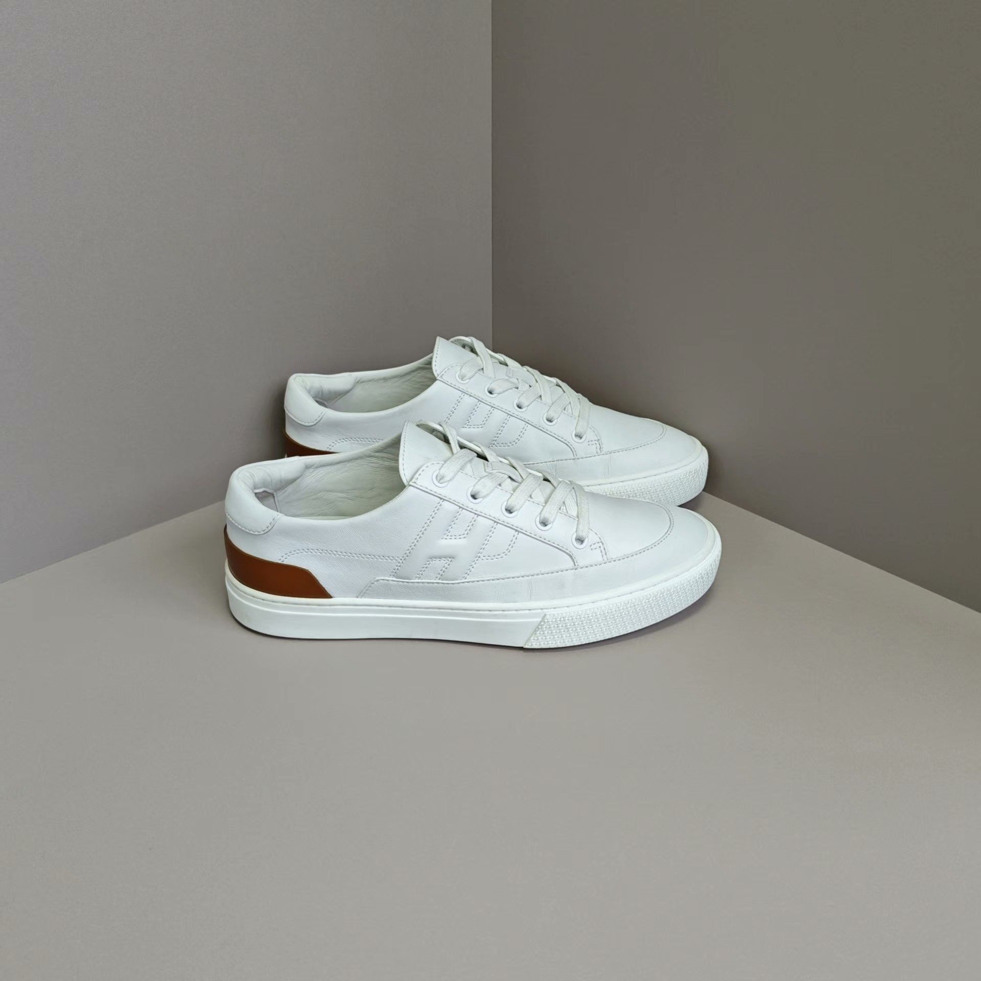 Hermes Hermes Lowtop Sneakers 6 Men Size US 6 / EU 39 - 4 Thumbnail