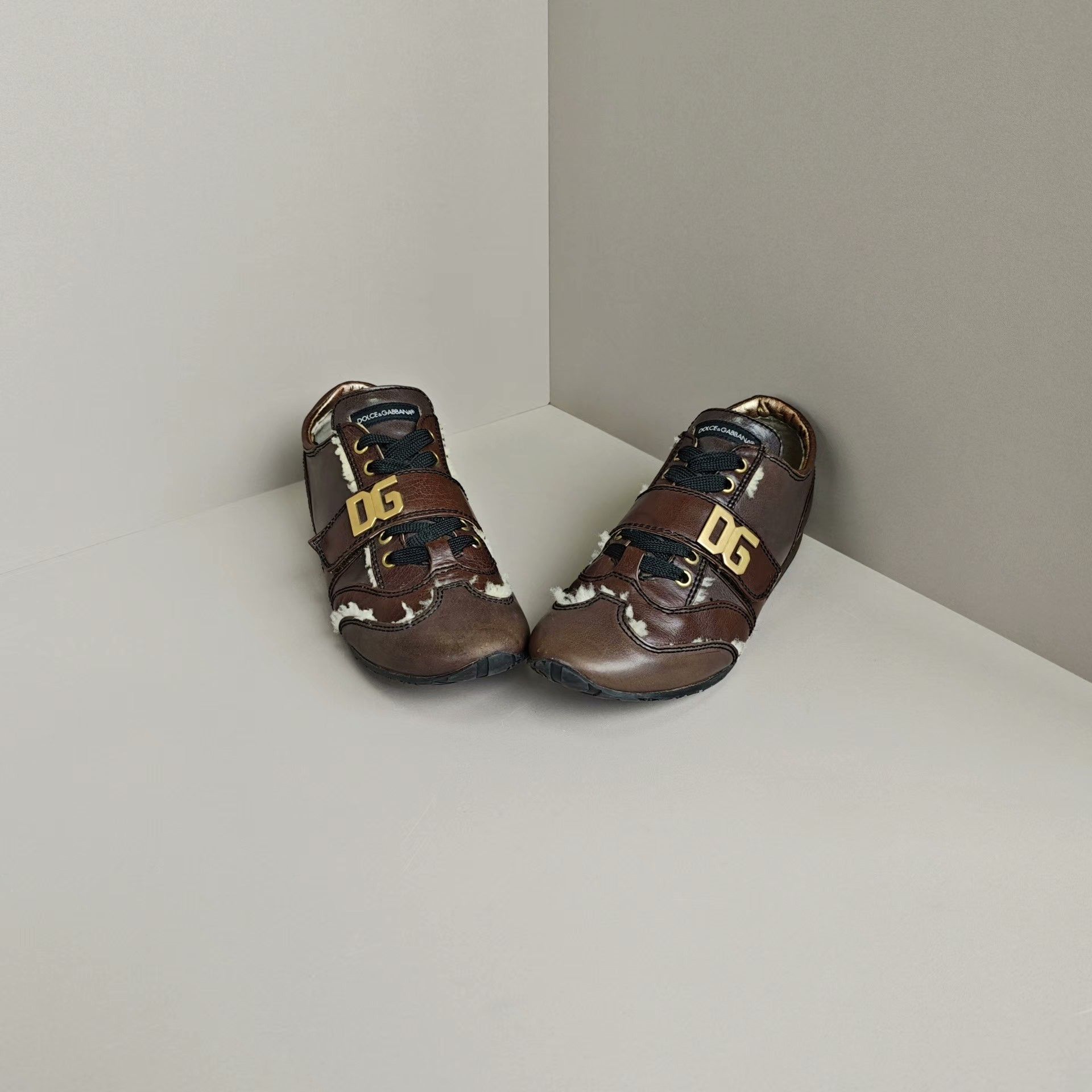 Dolce & Gabbana Dolce & Gabbana Retro Lowtop Sneakers us_7 Women Size US 7 / IT 37 - 2 Thumbnail