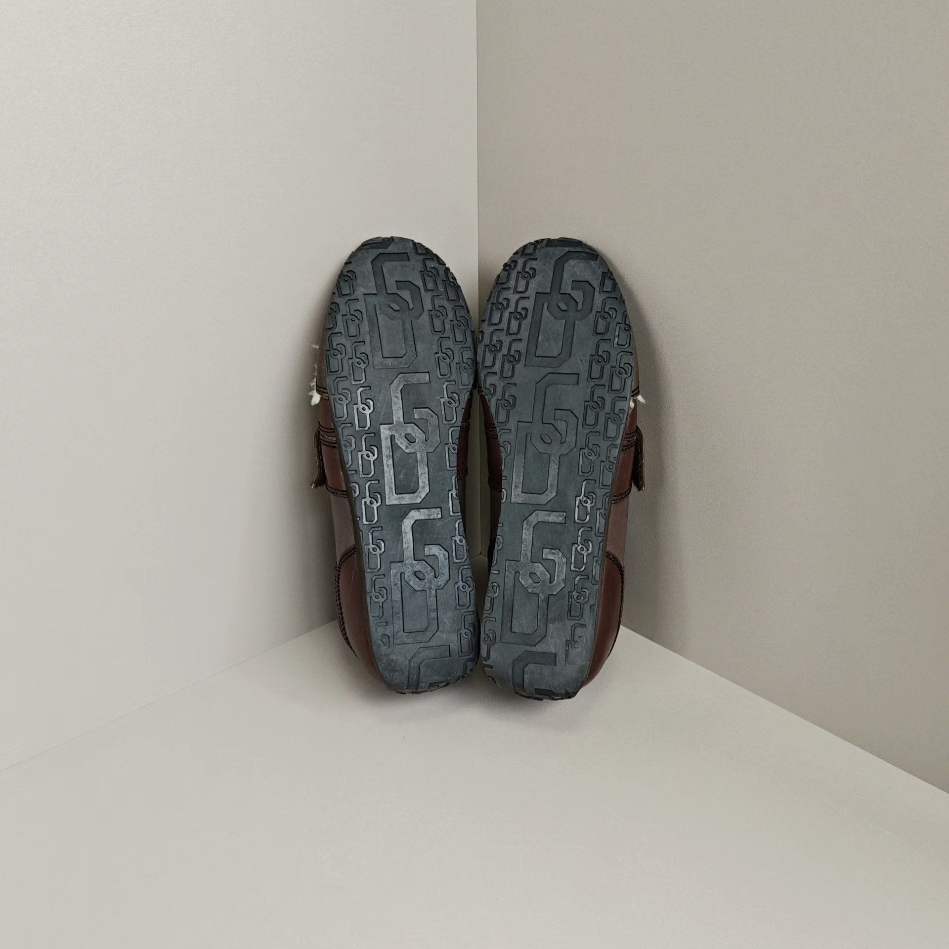 Dolce & Gabbana Dolce & Gabbana Retro Lowtop Sneakers us_7 Women Size US 7 / IT 37 - 5 Thumbnail