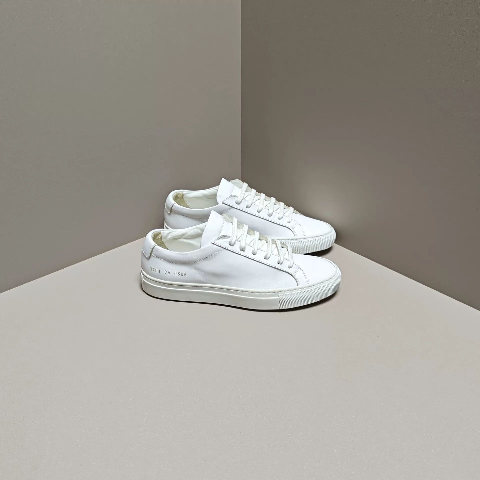 Common Projects Common Projects Lowtop Sneakers us_5 Women Size US 5 / IT 35 - 4 Thumbnail