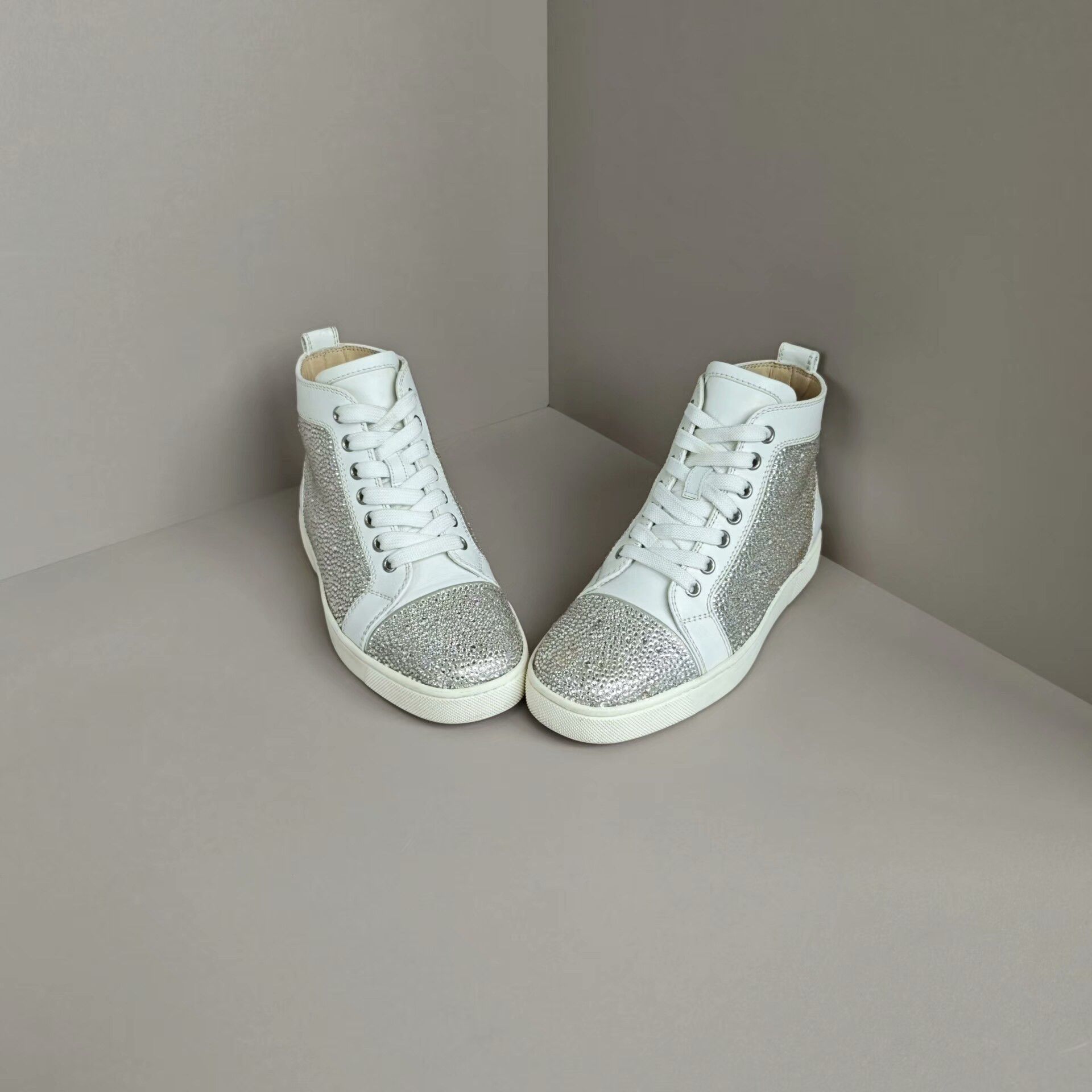 Christian Louboutin Christian Louboutin Hitop Sneakers us_5 Women Size US 5 / IT 35 - 2 Thumbnail