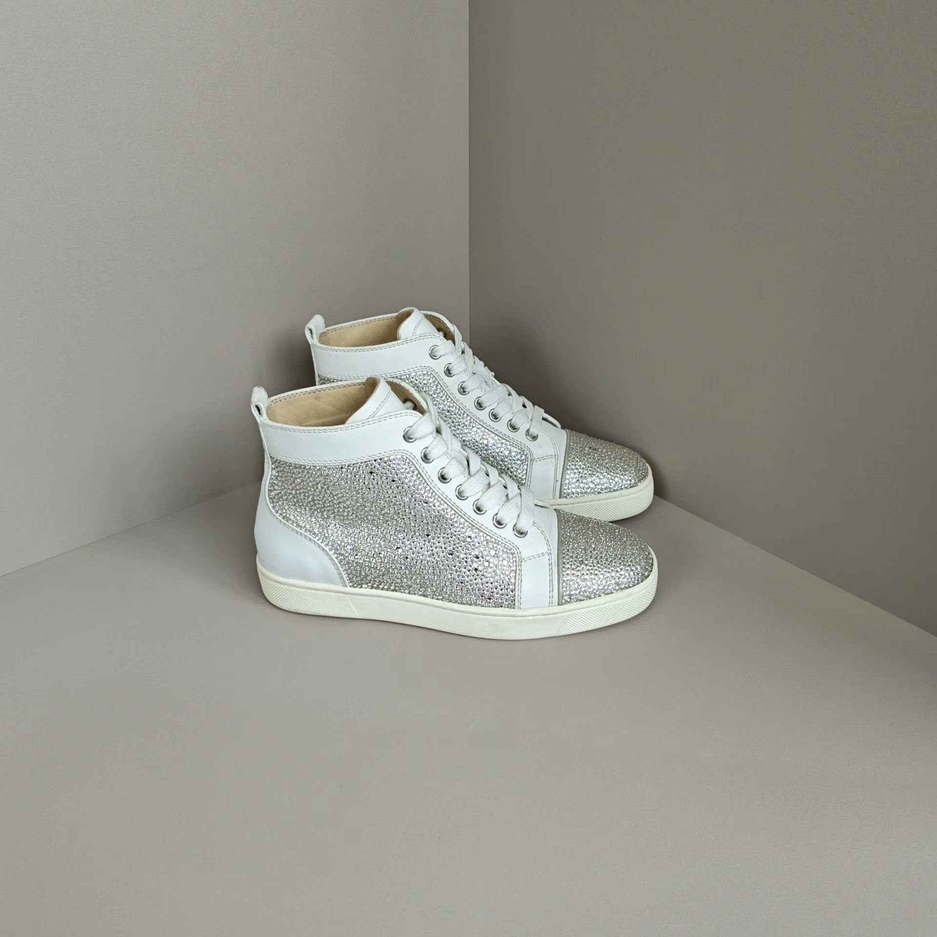 Christian Louboutin Christian Louboutin Hitop Sneakers us_5 Women Size US 5 / IT 35 - 4 Thumbnail