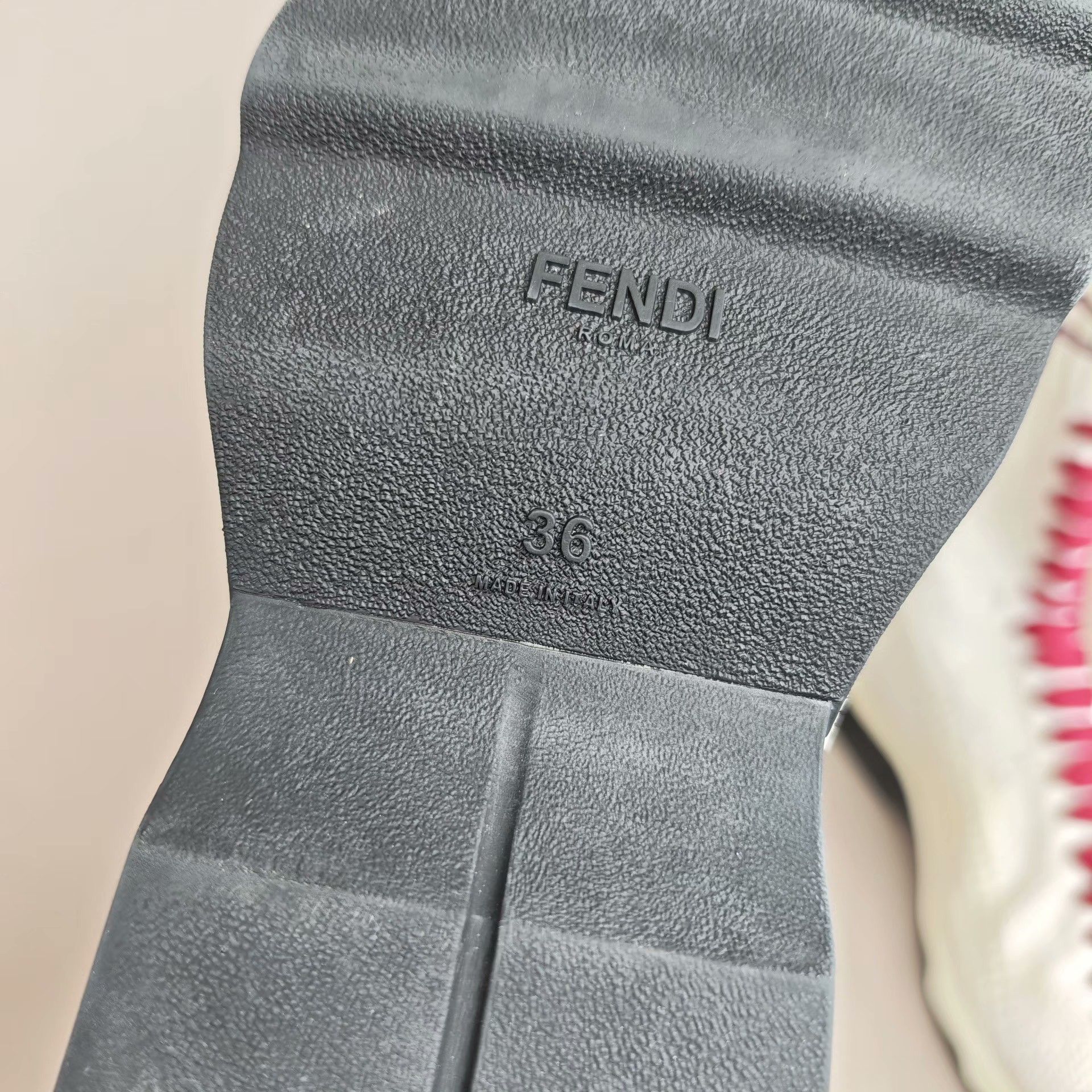 Fendi Fendi Casual Lowtop Sneakers us_6 Women Size US 6 / IT 36 - 6 Thumbnail