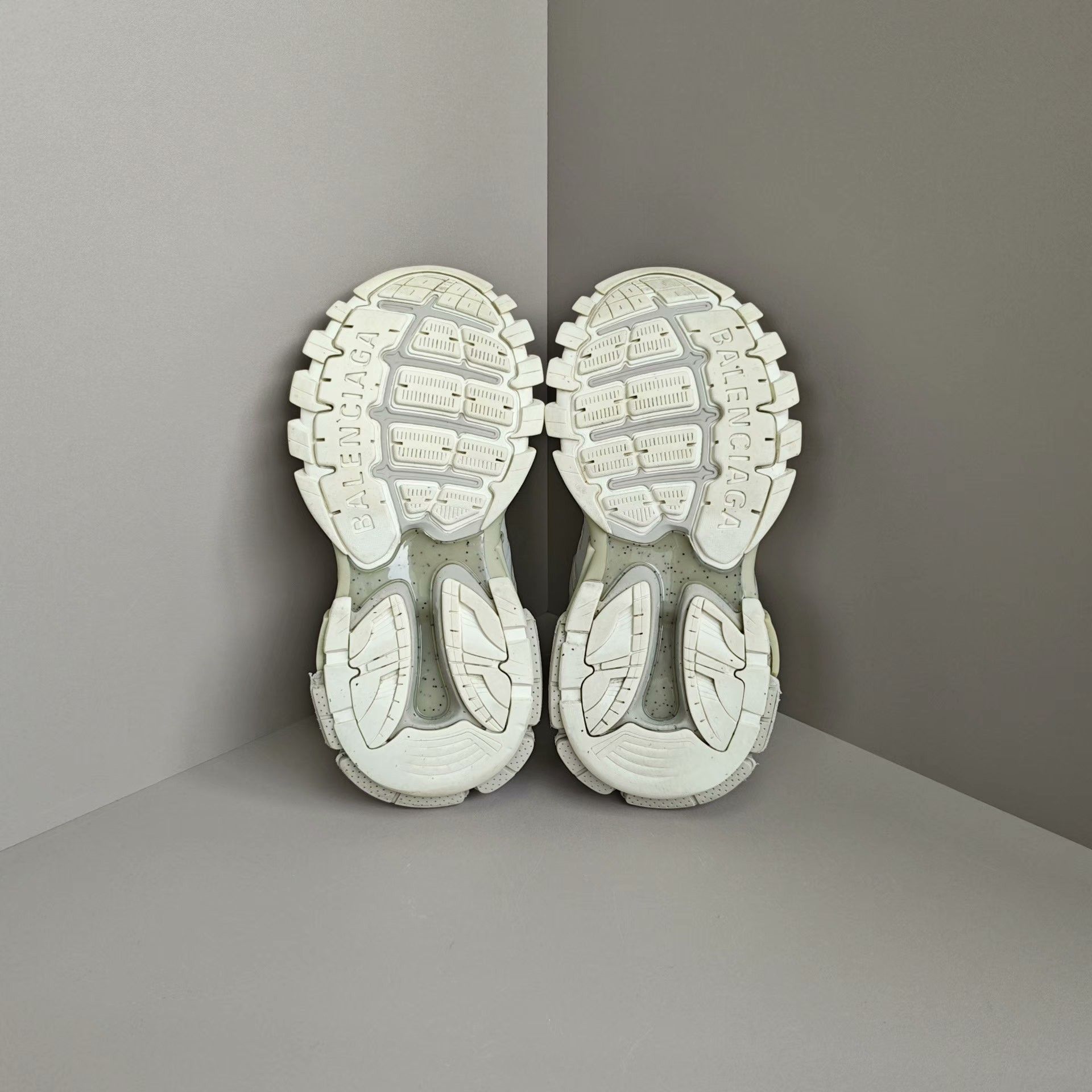 Balenciaga Balenciaga Lowtop Sneakers us_7 Women Size US 7 / IT 37 - 5 Thumbnail