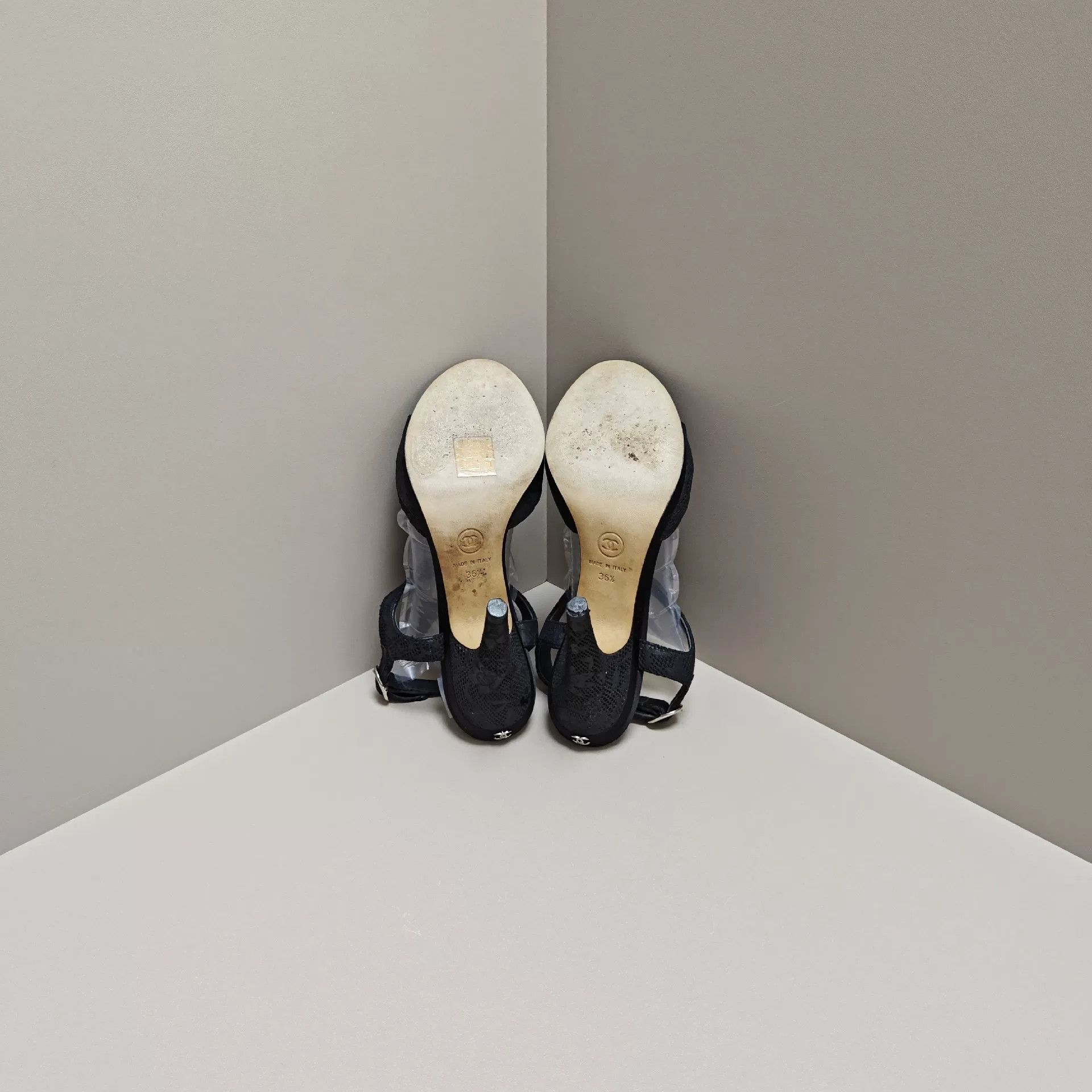 Chanel Chanel Gold Sandals us_6 Women Size US 6 / IT 36 - 5 Thumbnail