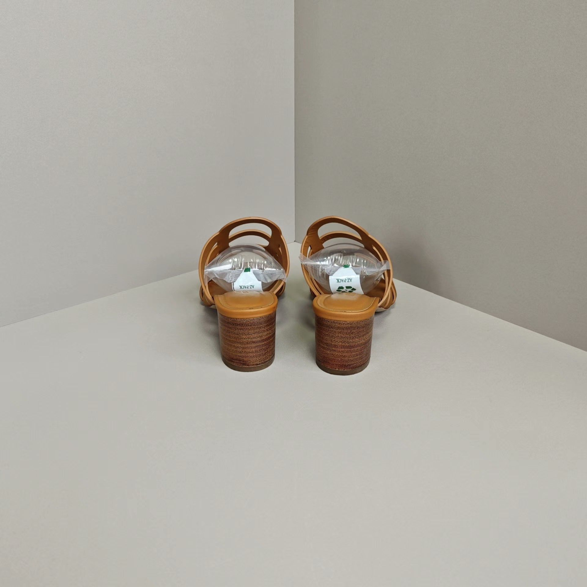Hermes Hermes Sandals us_7 Women Size US 7 / IT 37 - 3 Thumbnail