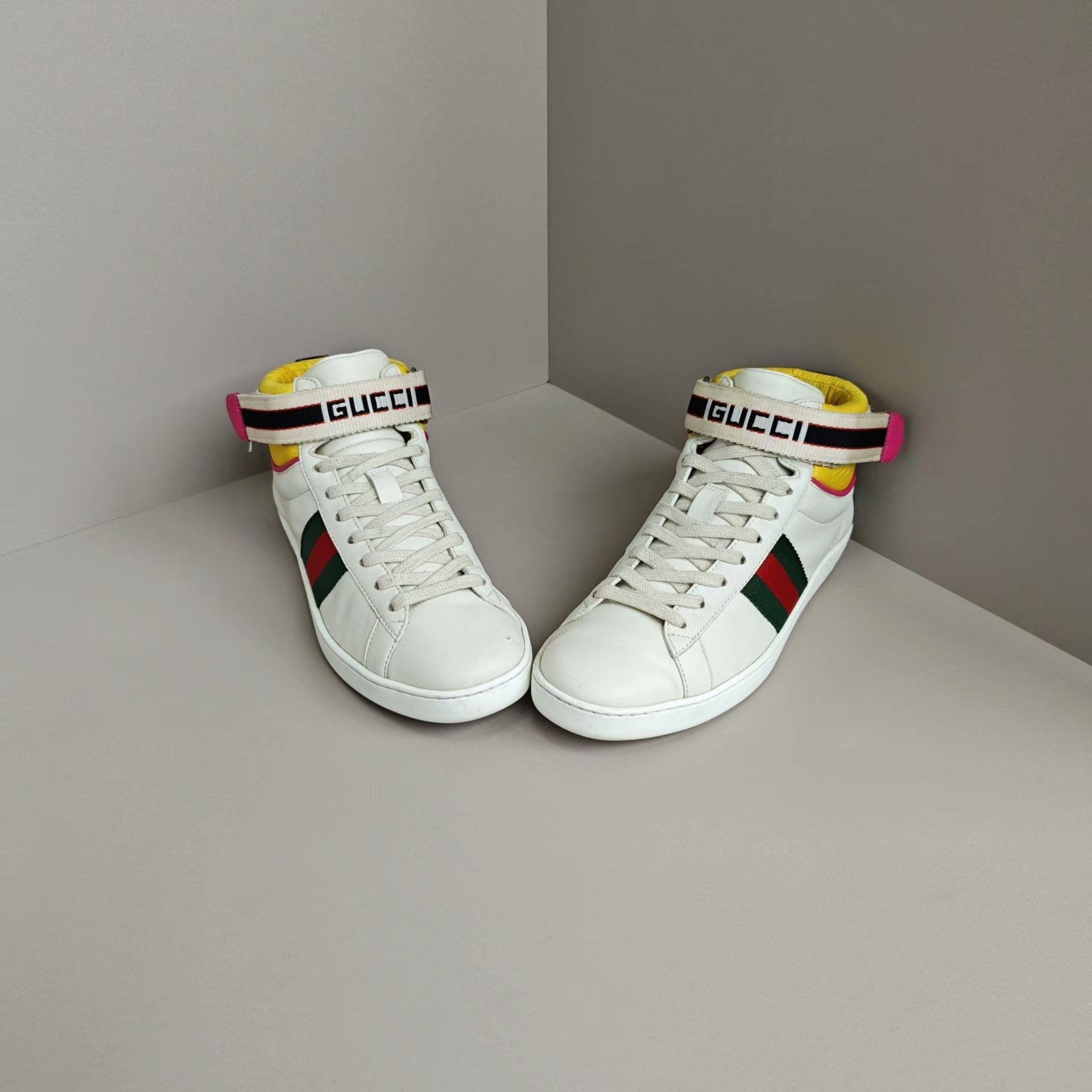 Gucci Gucci Lowtop Sneakers us_7 Women Size US 7 / IT 37 - 2 Thumbnail