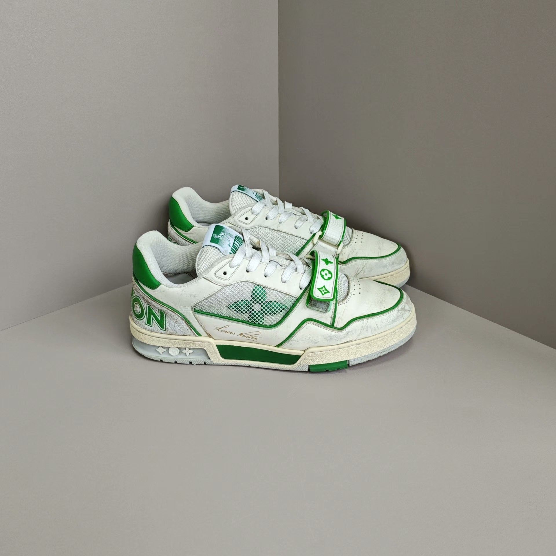 Louis Vuitton Louis Vuitton Training Green Lowtop Sneakers 9 Men Size US 9 / EU 42 - 4 Thumbnail