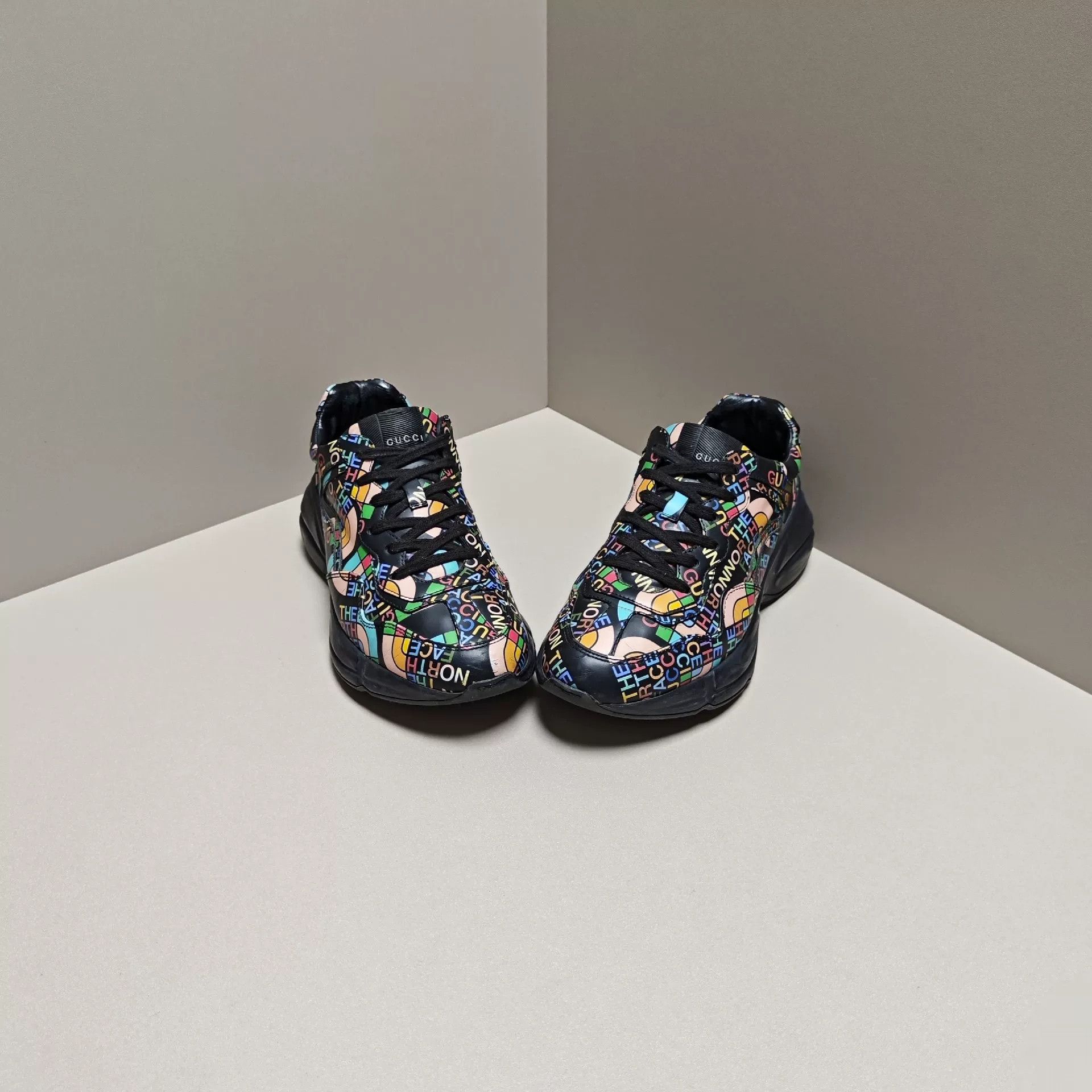 Gucci Gucci Collab Lowtop Sneakers us_7 Women Size US 7 / IT 37 - 2 Thumbnail