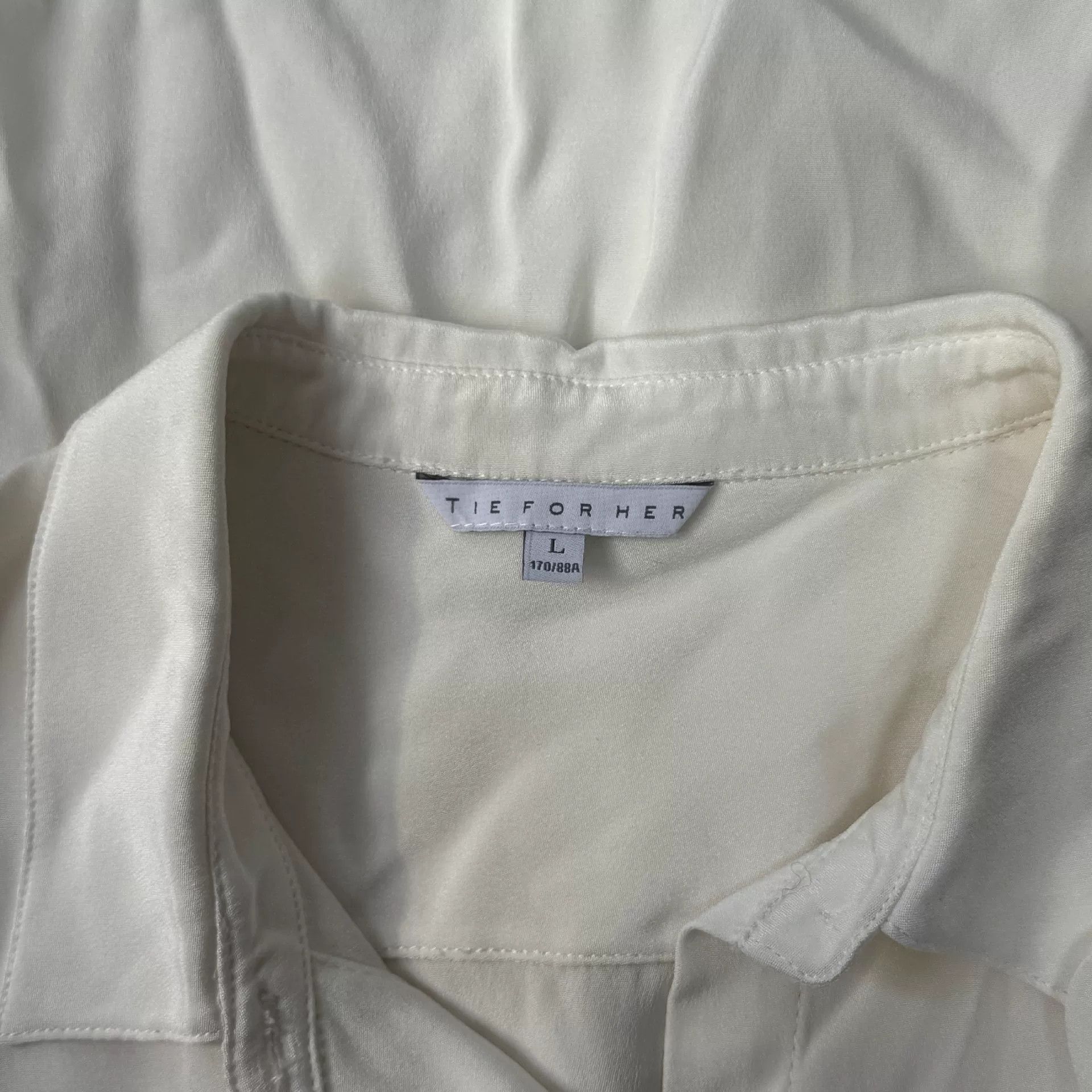 Gucci Gucci Button Up L Women Size L / US 10 / IT 46 - 3 Thumbnail