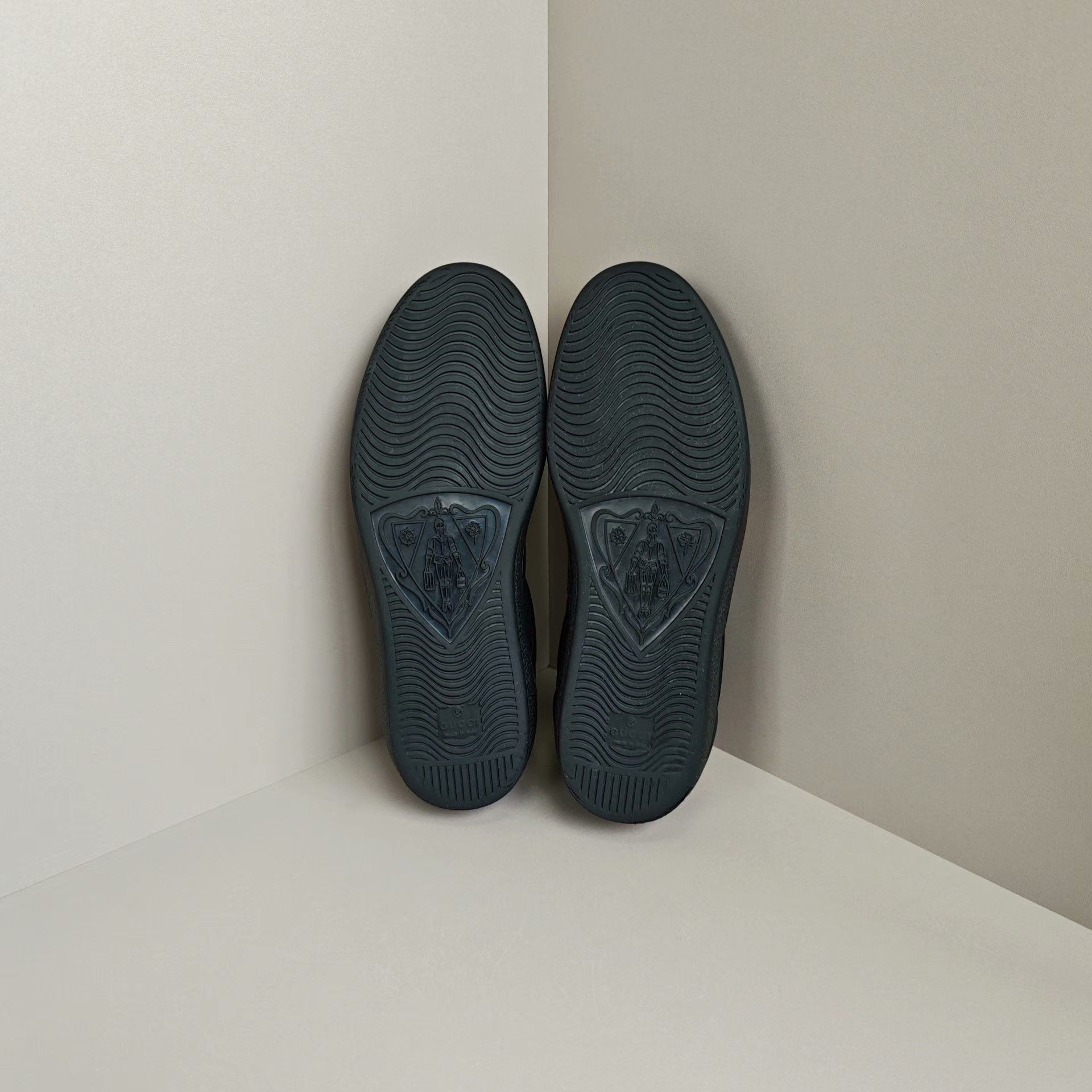 Gucci Gucci Lowtop Sneakers 8 Men Size US 8 / EU 41 - 5 Thumbnail