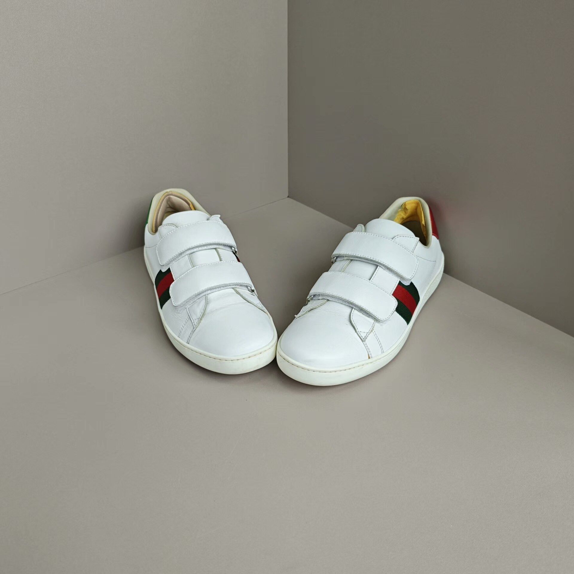 Gucci Gucci Lowtop Sneakers us_8 Women Size US 8 / IT 38 - 2 Thumbnail