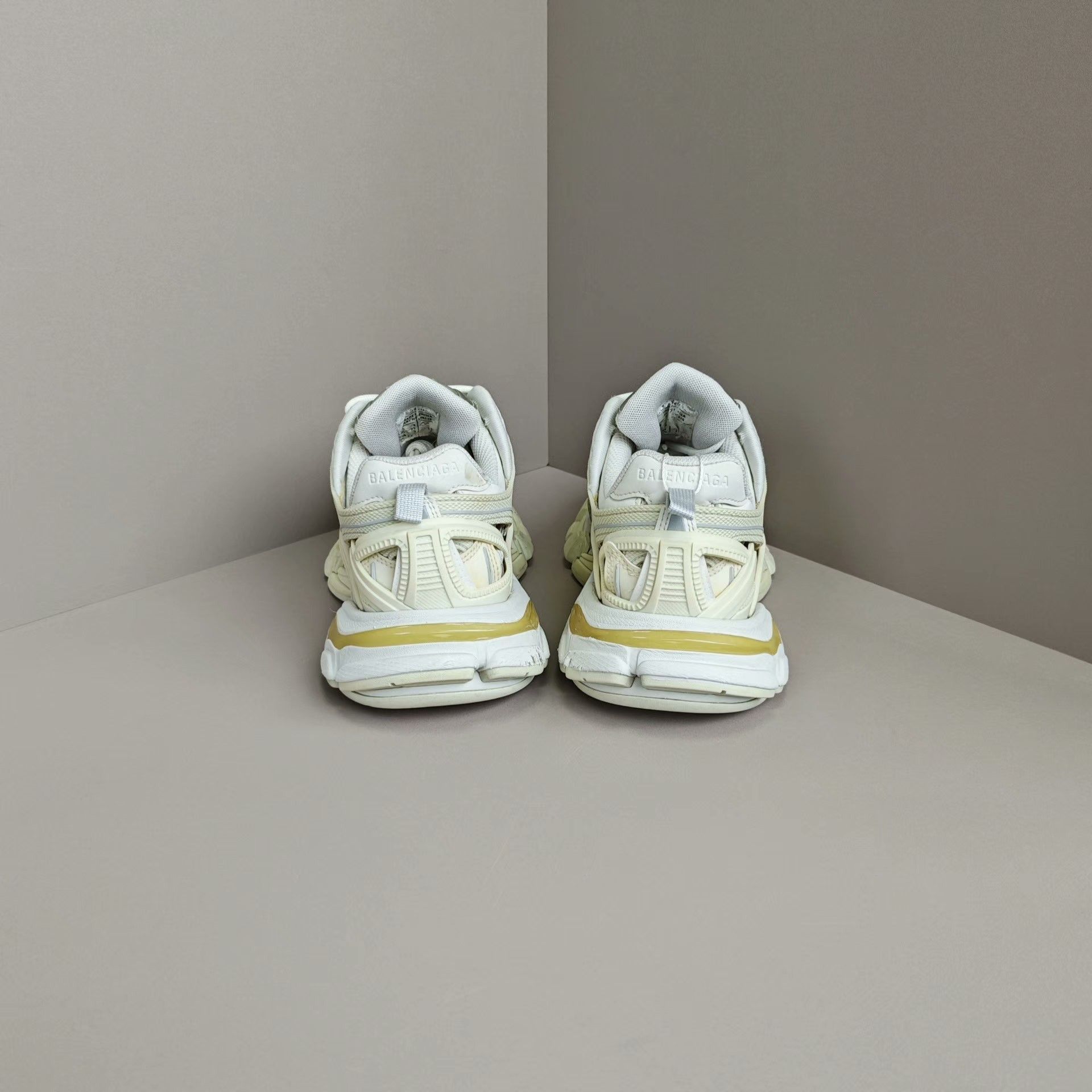 Balenciaga Balenciaga Lowtop Sneakers us_7 Women Size US 7 / IT 37 - 3 Thumbnail