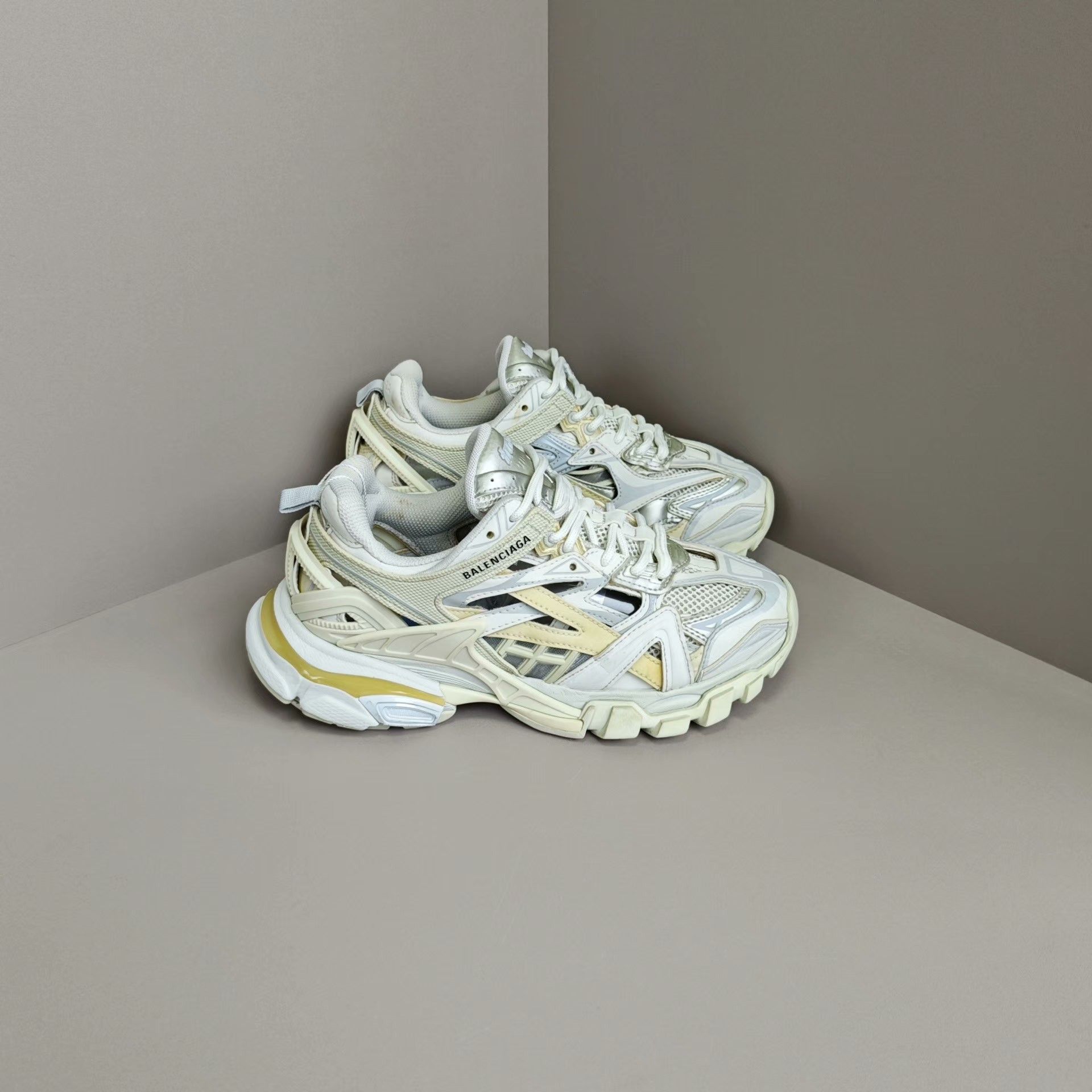 Balenciaga Balenciaga Lowtop Sneakers us_7 Women Size US 7 / IT 37 - 4 Thumbnail