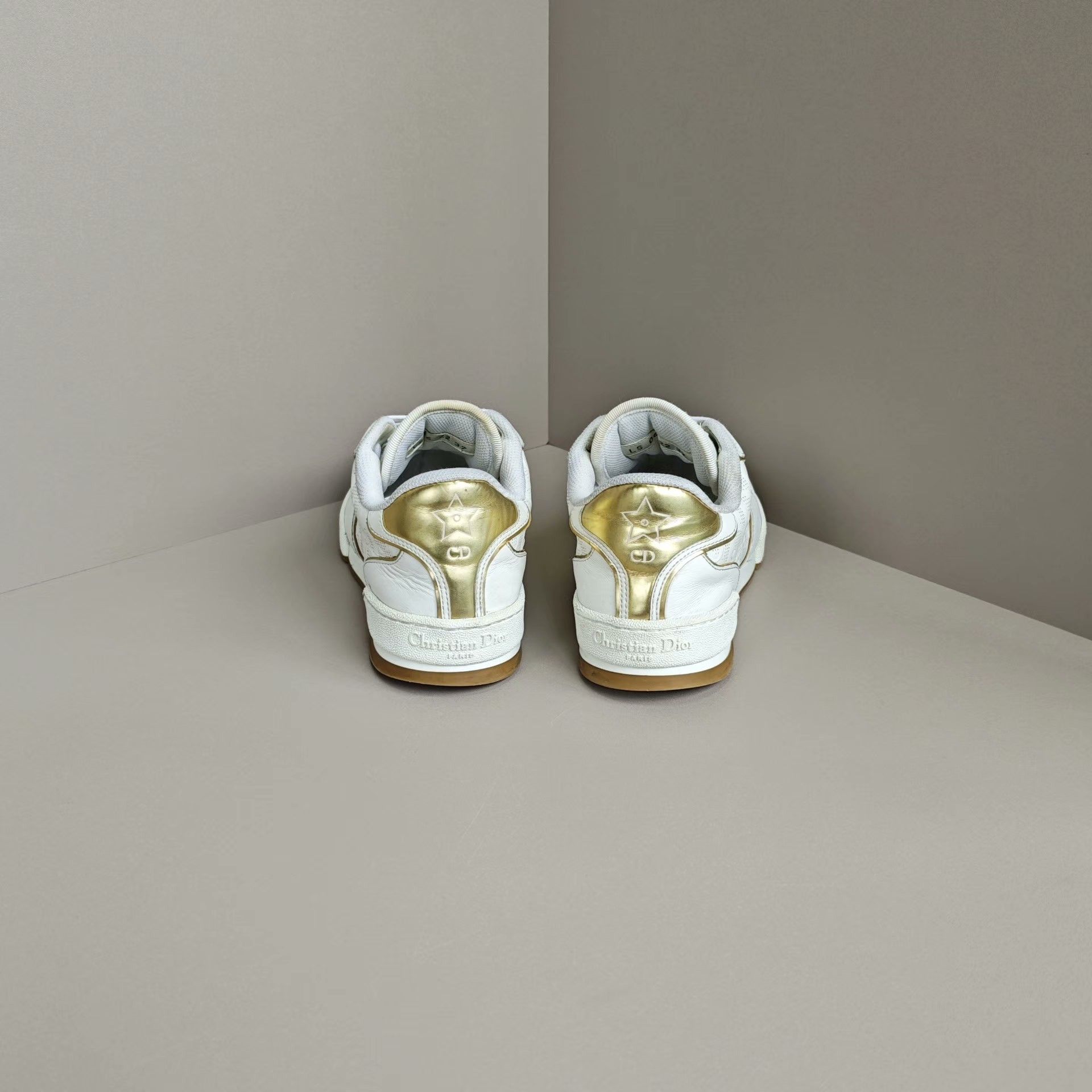 Dior Dior Lowtop Sneakers us_7 Women Size US 7 / IT 37 - 3 Thumbnail