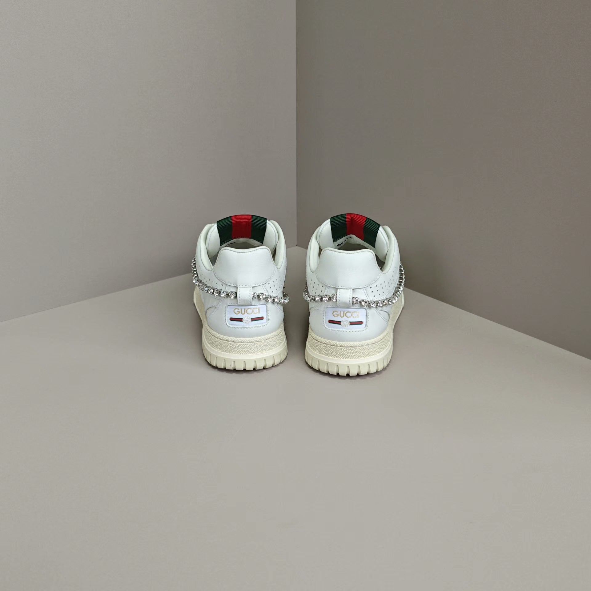 Gucci Gucci Lowtop Sneakers us_7 Women Size US 7 / IT 37 - 3 Thumbnail