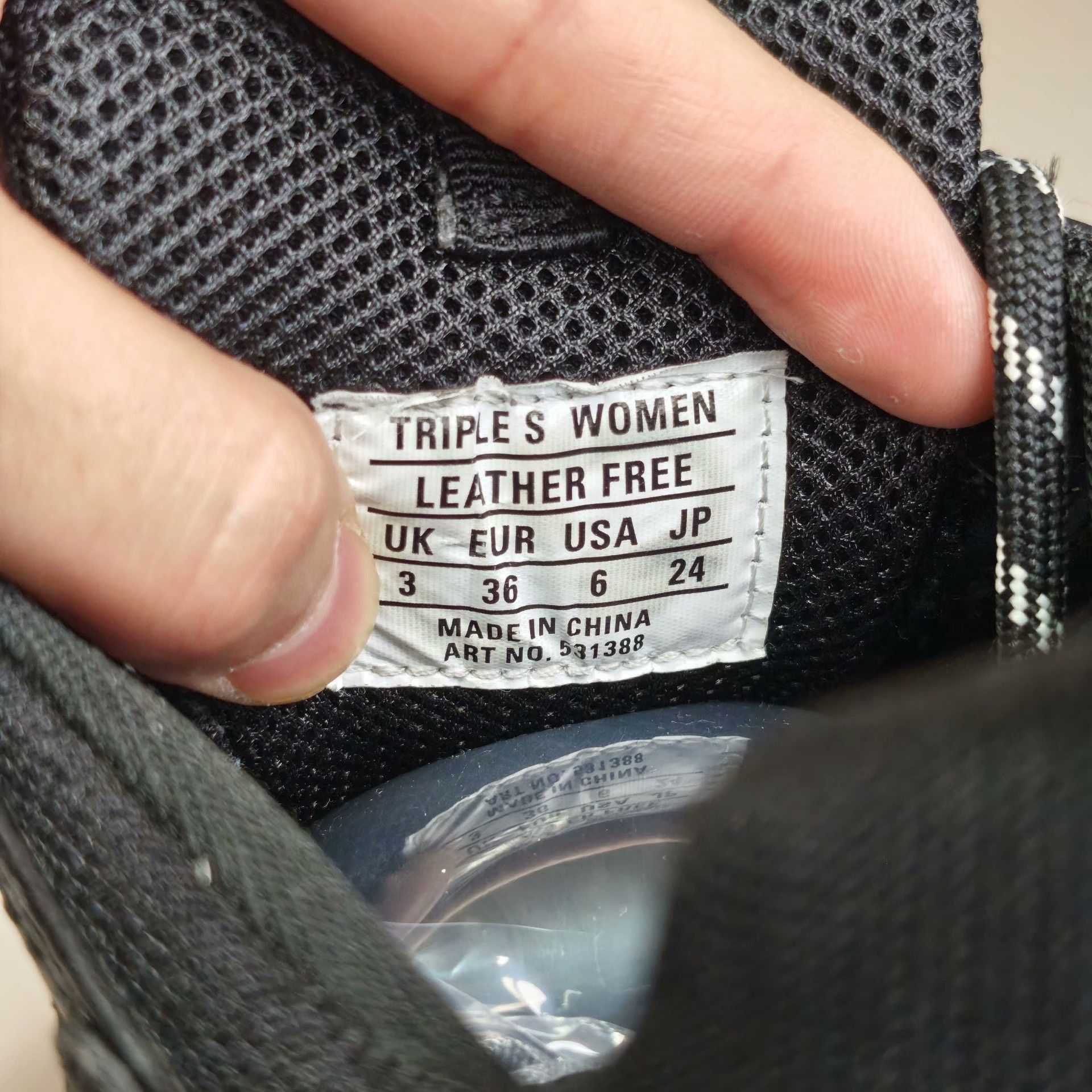 Balenciaga Balenciaga Lowtop Sneakers us_6 Women Size US 6 / IT 36 - 6 Thumbnail