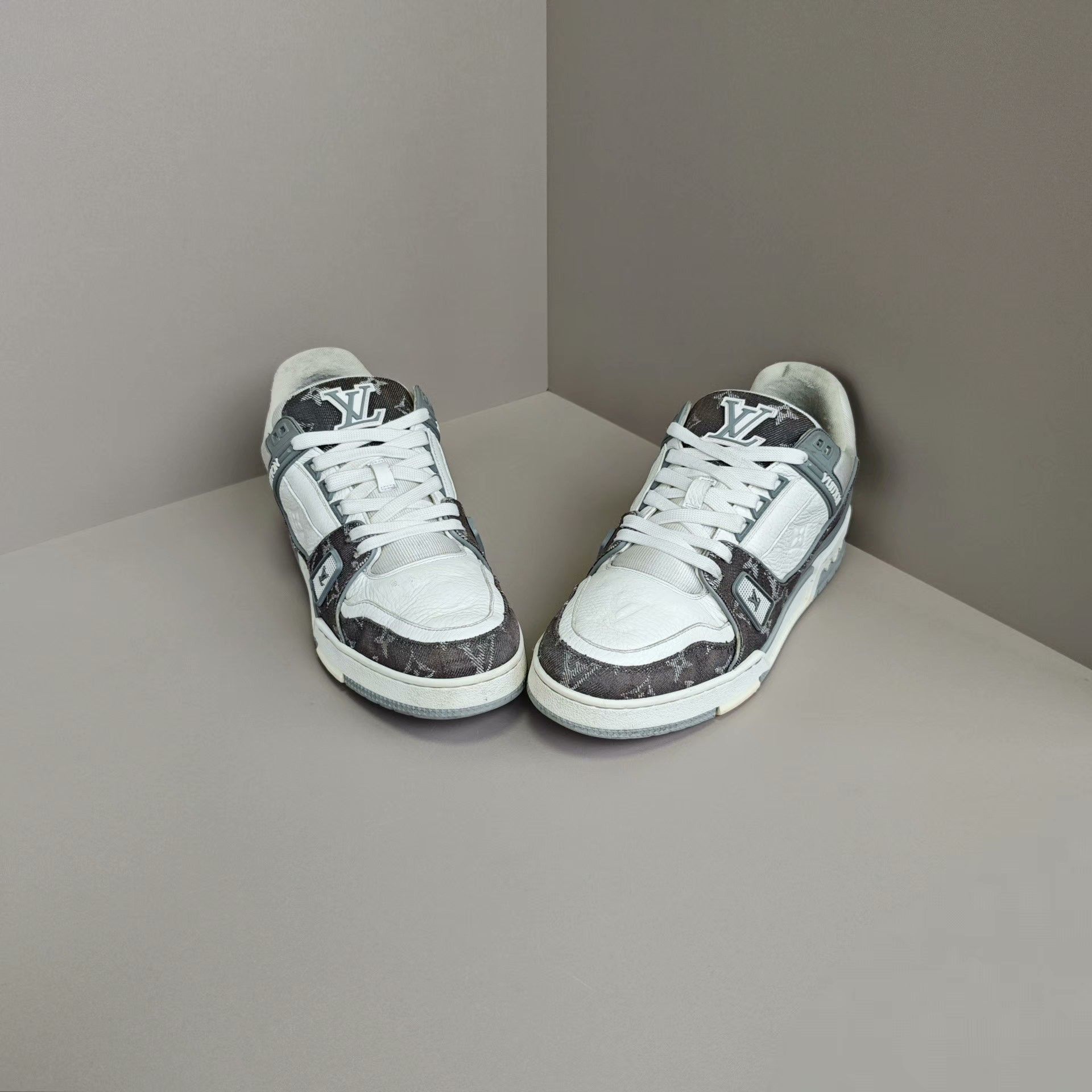 Louis Vuitton Louis Vuitton Training Denim White Lowtop Sneakers 9 Men Size US 9 / EU 42 - 2 Thumbnail