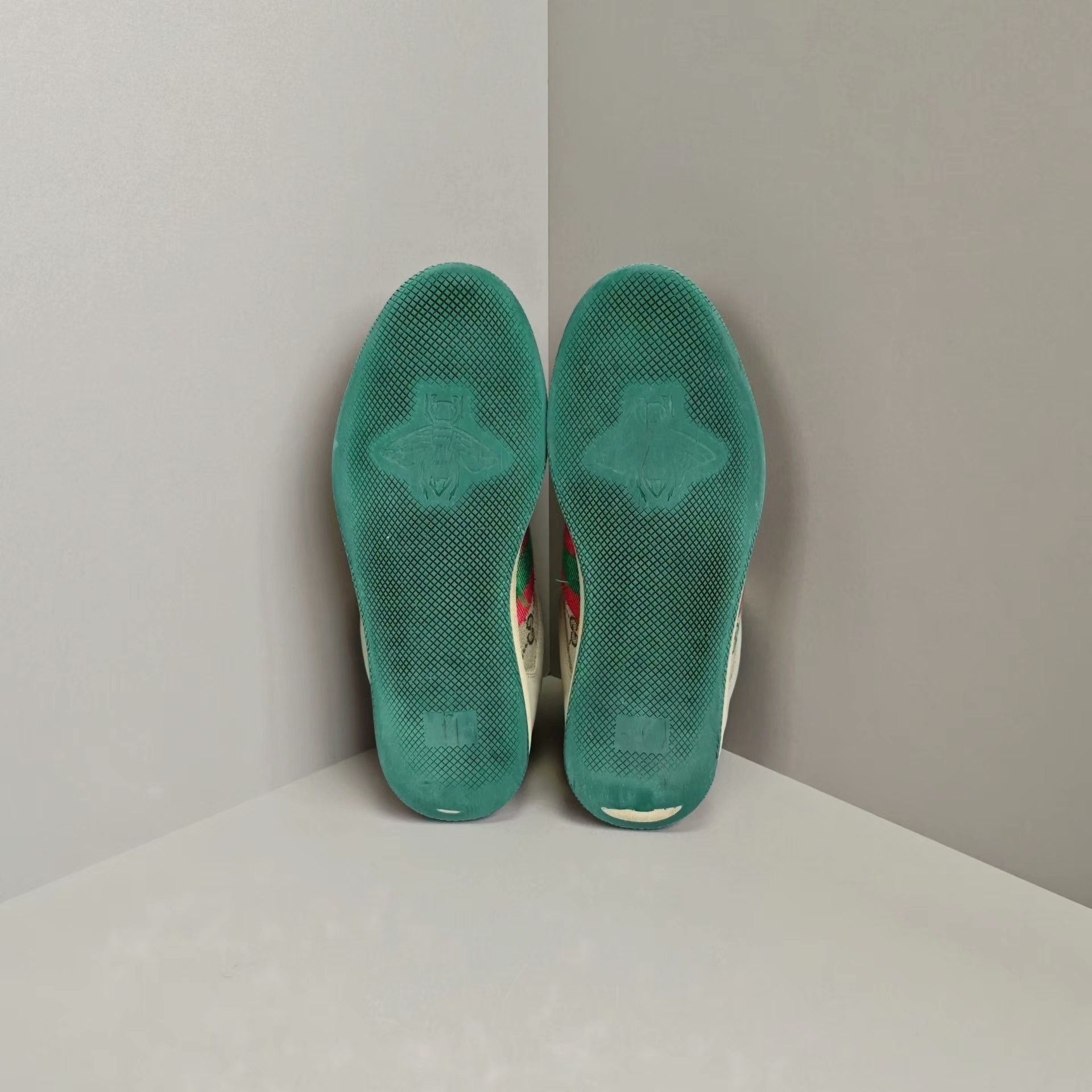 Gucci Gucci Lowtop Sneakers us_6 Women Size US 6 / IT 36 - 5 Thumbnail