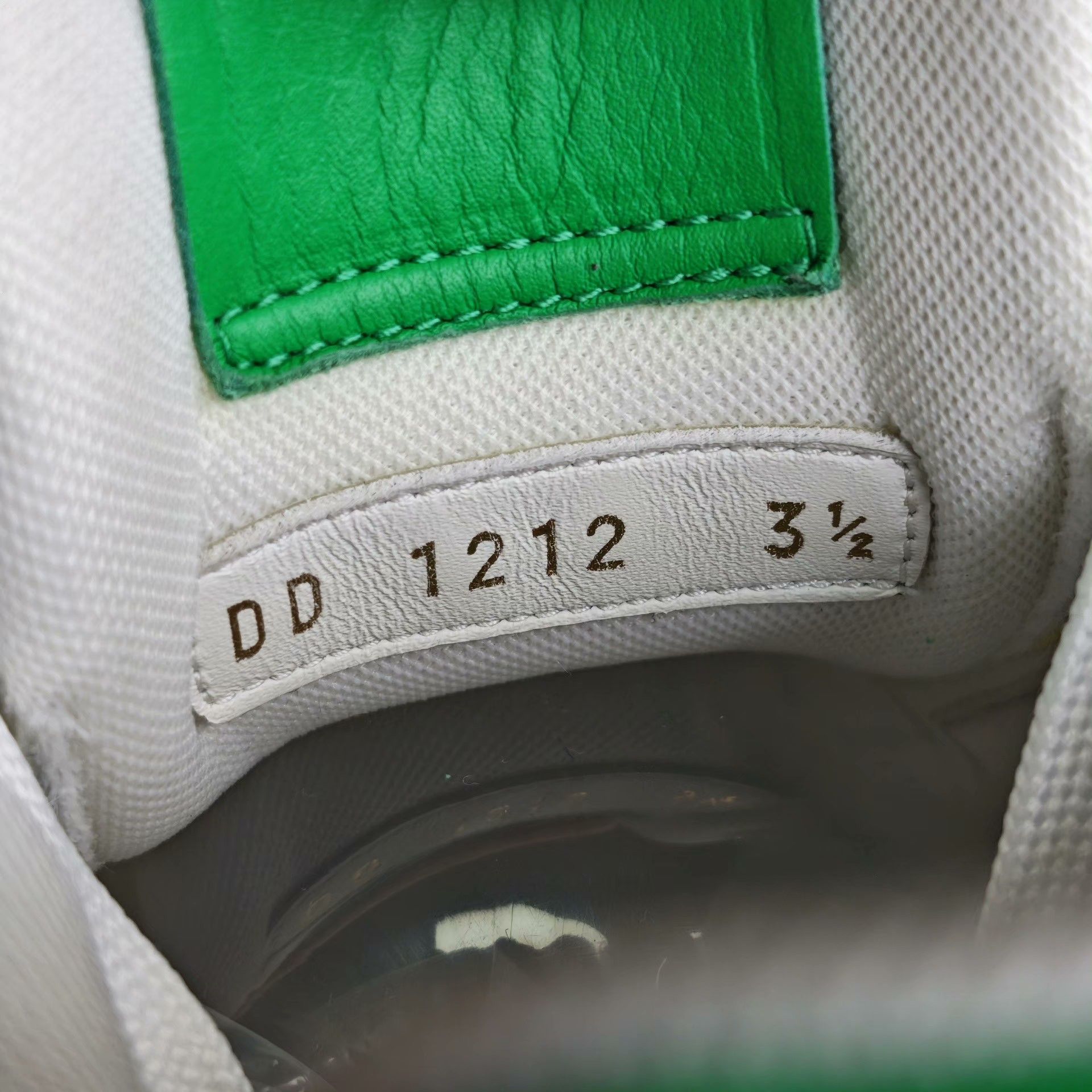 Louis Vuitton Louis Vuitton Training Green Lowtop Sneakers us_7 Women Size US 7 / IT 37 - 6 Thumbnail
