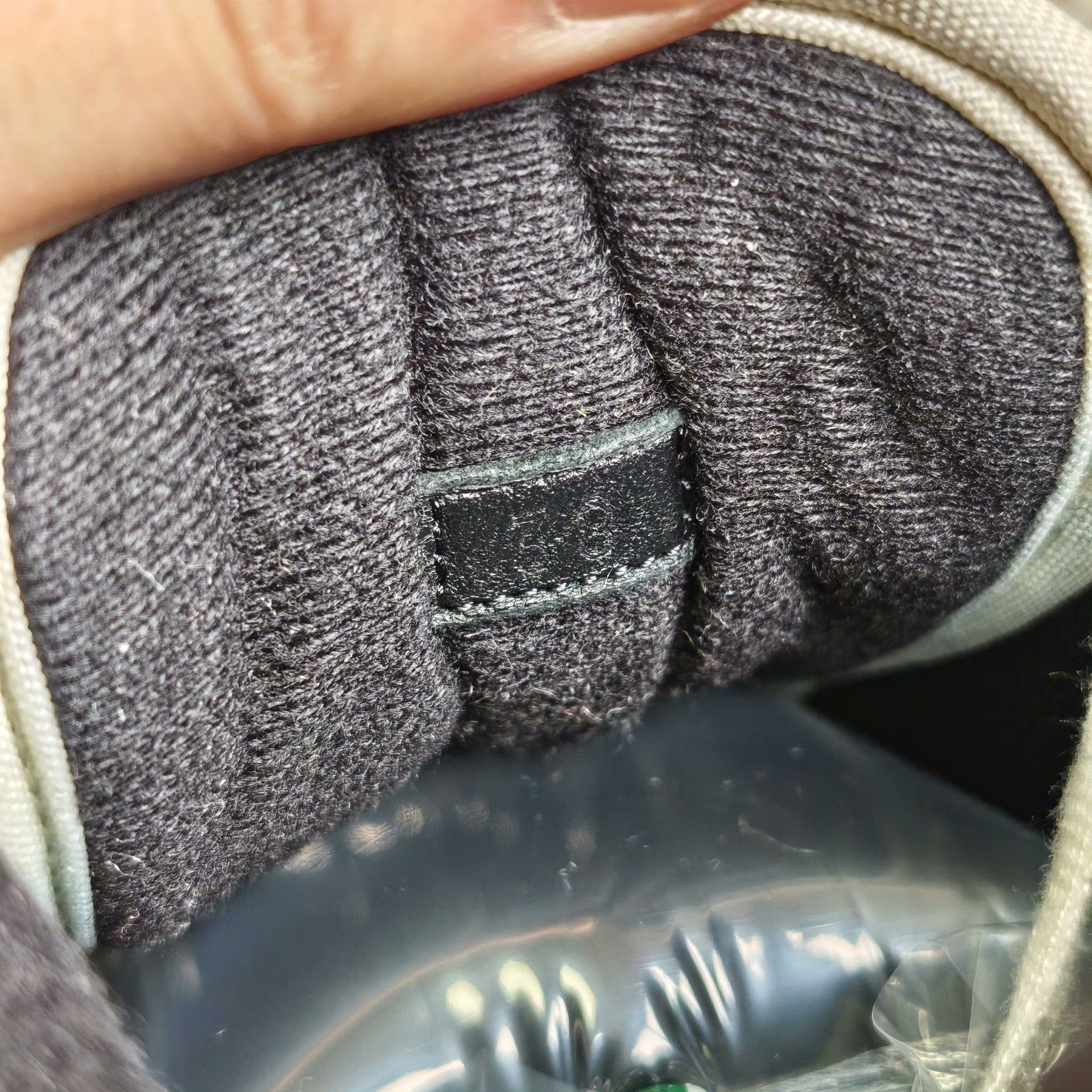 Gucci Gucci Lowtop Sneakers us_8 Women Size US 8 / IT 38 - 6 Thumbnail