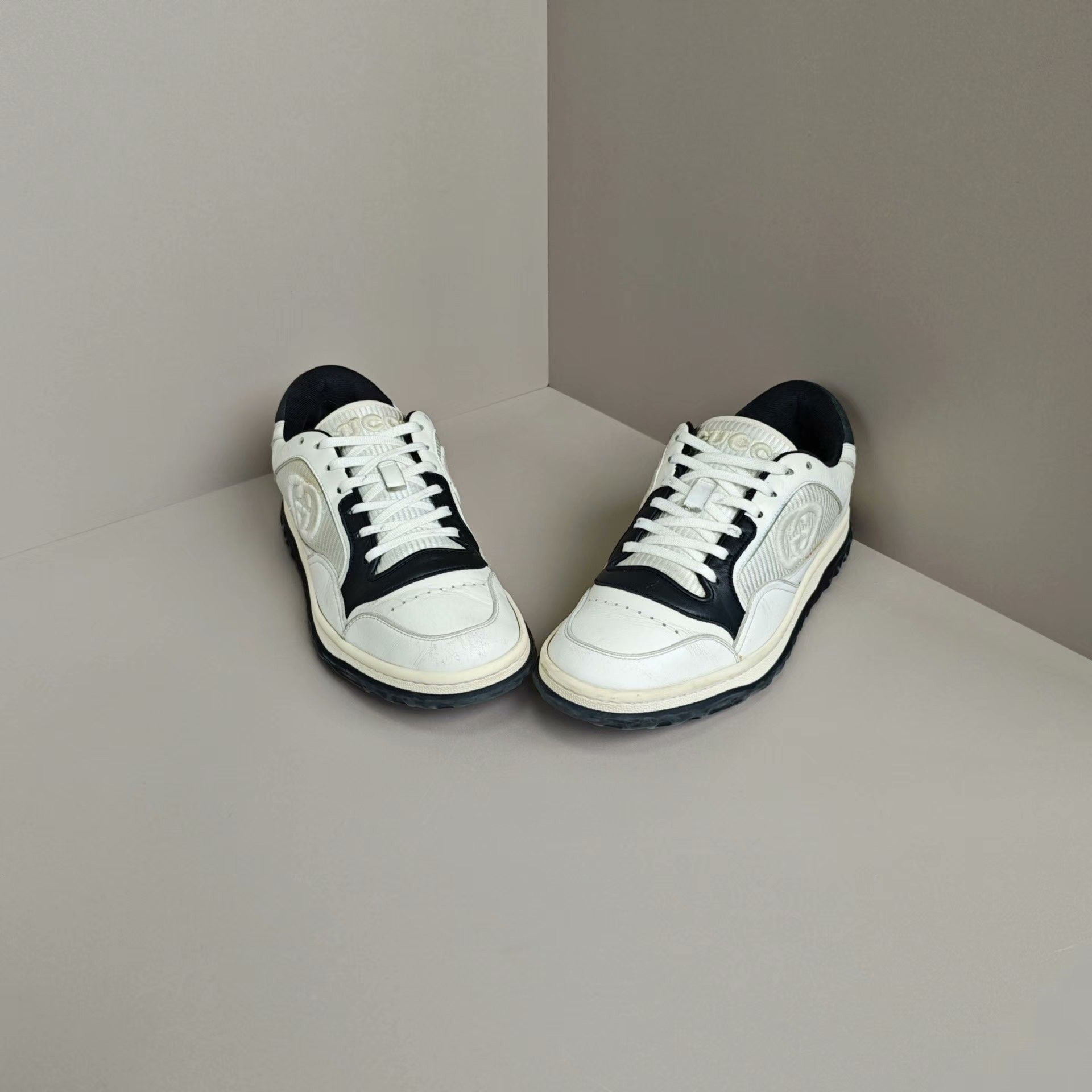 Gucci Gucci Lowtop Sneakers us_8 Women Size US 8 / IT 38 - 2 Thumbnail