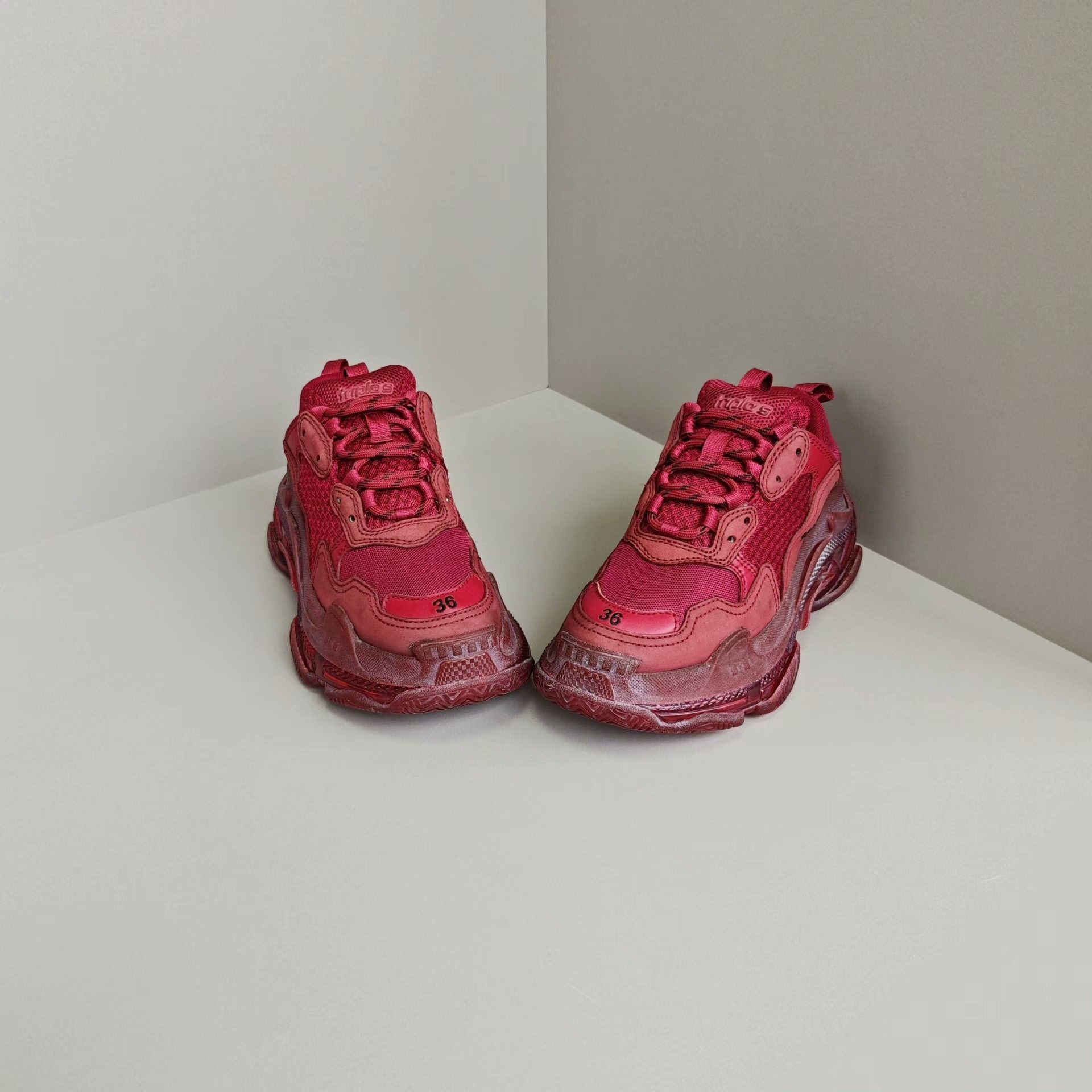Balenciaga Balenciaga Lowtop Sneakers us_6 Women Size US 6 / IT 36 - 2 Thumbnail