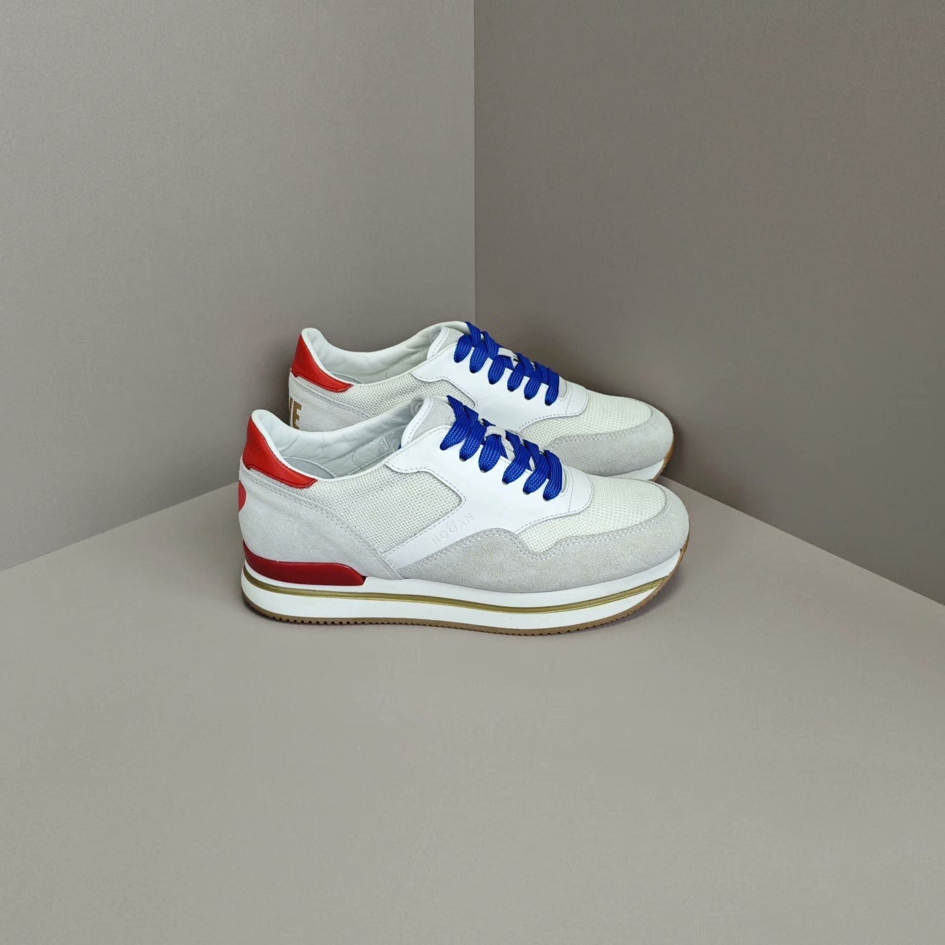 Hogan Hogan Retro Lowtop Sneakers us_7 Women Size US 7 / IT 37 - 4 Thumbnail