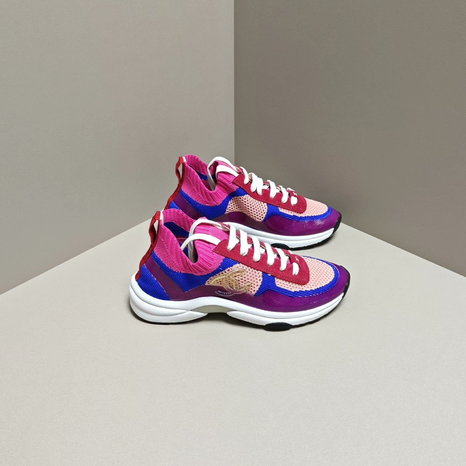 Chanel Chanel Casual Multi Lowtop Sneakers us_6 Women Size US 6 / IT 36 - 4 Thumbnail