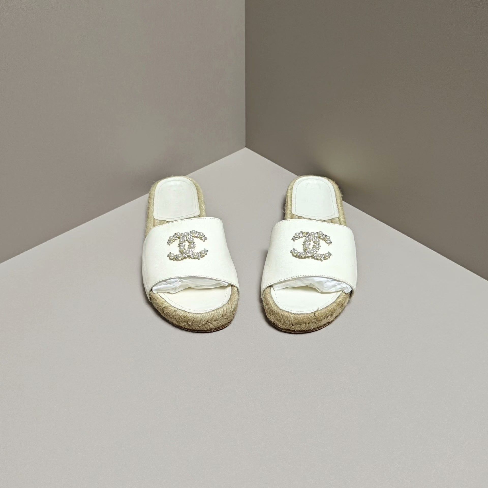 Chanel Chanel Retro Sandals us_5 Women Size US 5 / IT 35 - 2 Thumbnail