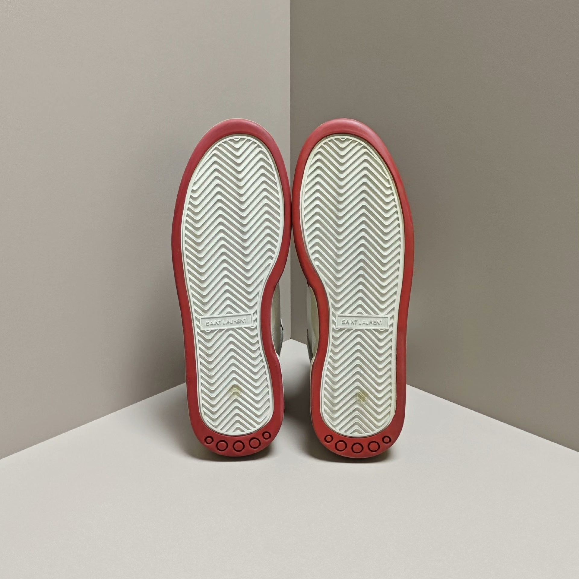 Saint Laurent Paris Saint Laurent Paris Distressed Red Hitop Sneakers 7 Men Size US 7 / EU 40 - 5 Thumbnail