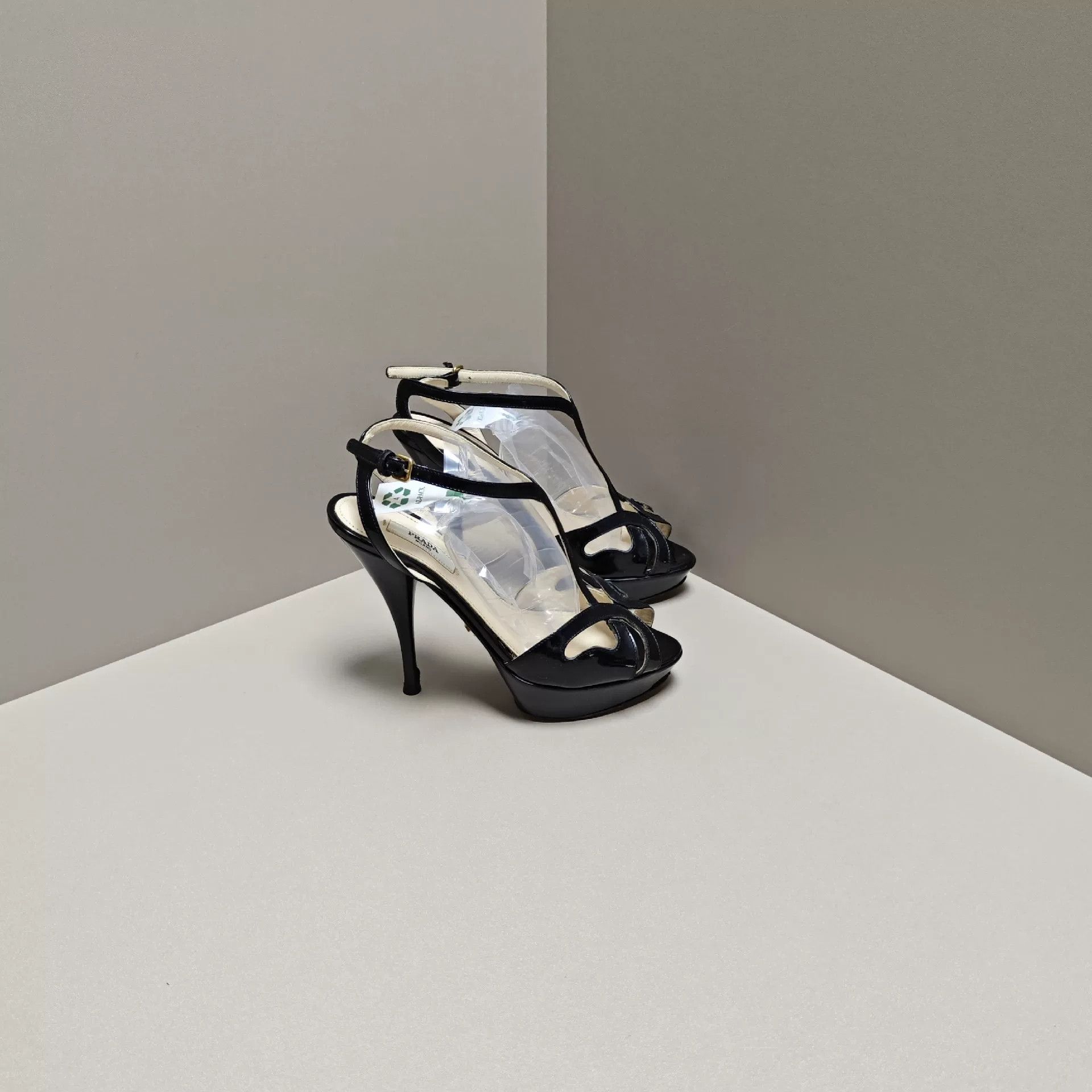 Prada Prada Sandals us_5 Women Size US 5 / IT 35 - 4 Thumbnail
