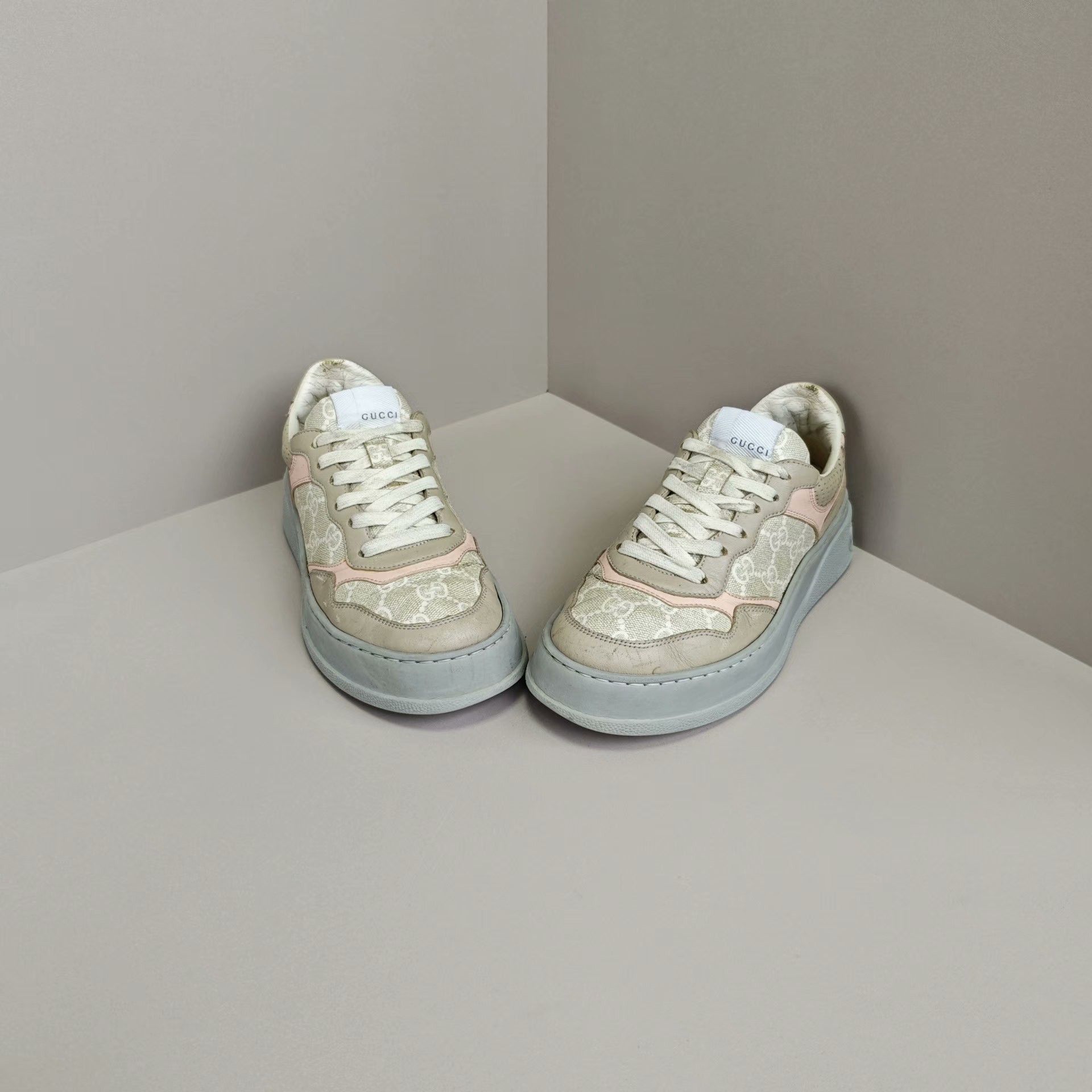 Gucci Gucci Lowtop Sneakers us_6 Women Size US 6 / IT 36 - 2 Thumbnail