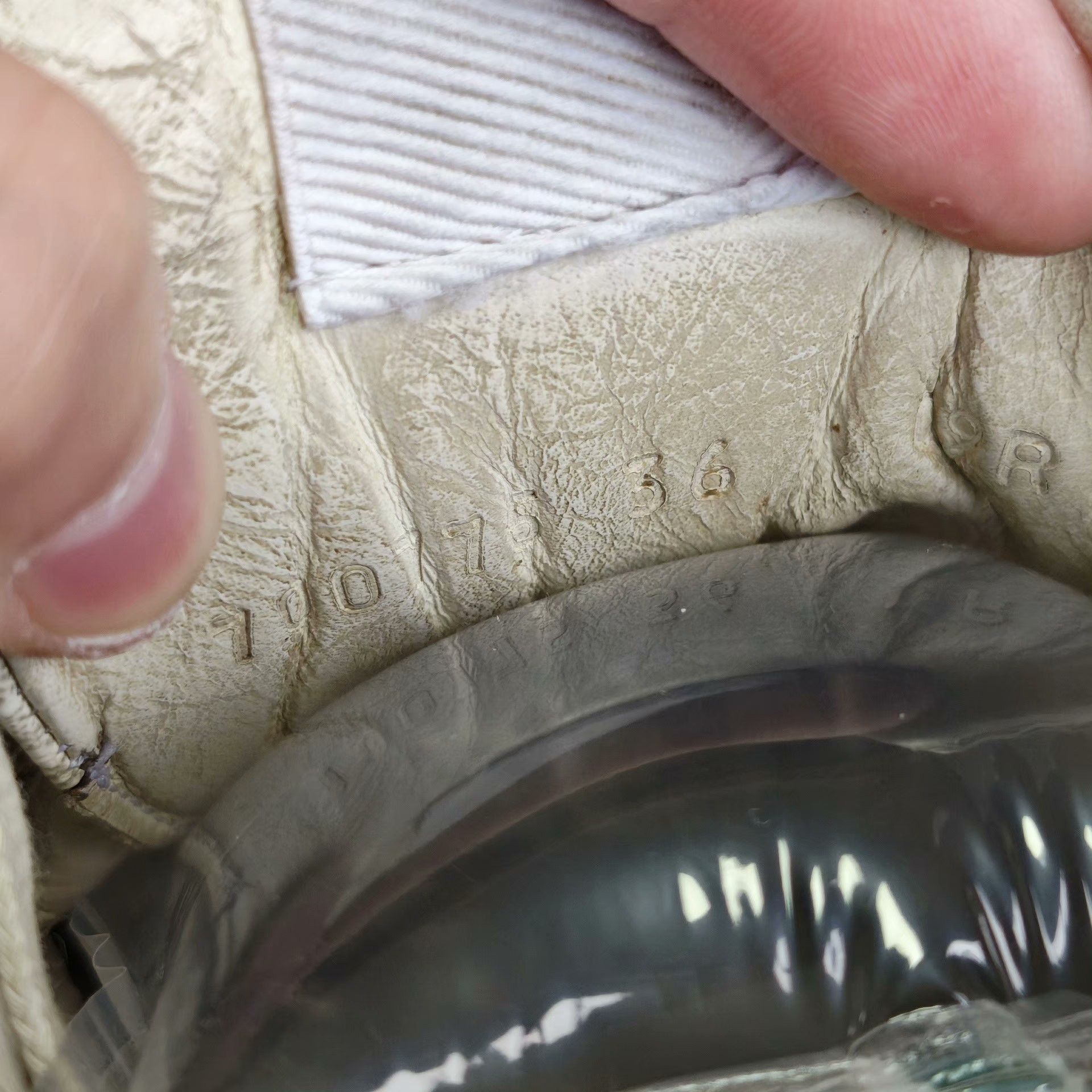Gucci Gucci Lowtop Sneakers us_6 Women Size US 6 / IT 36 - 6 Thumbnail