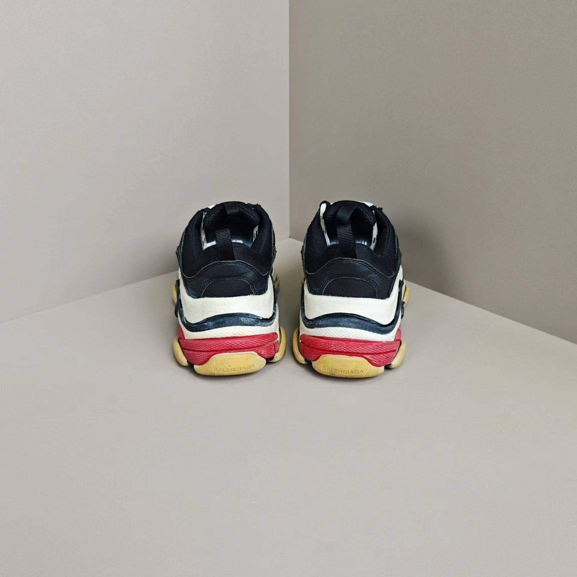 Balenciaga Balenciaga Lowtop Sneakers us_6 Women Size US 6 / IT 36 - 3 Thumbnail