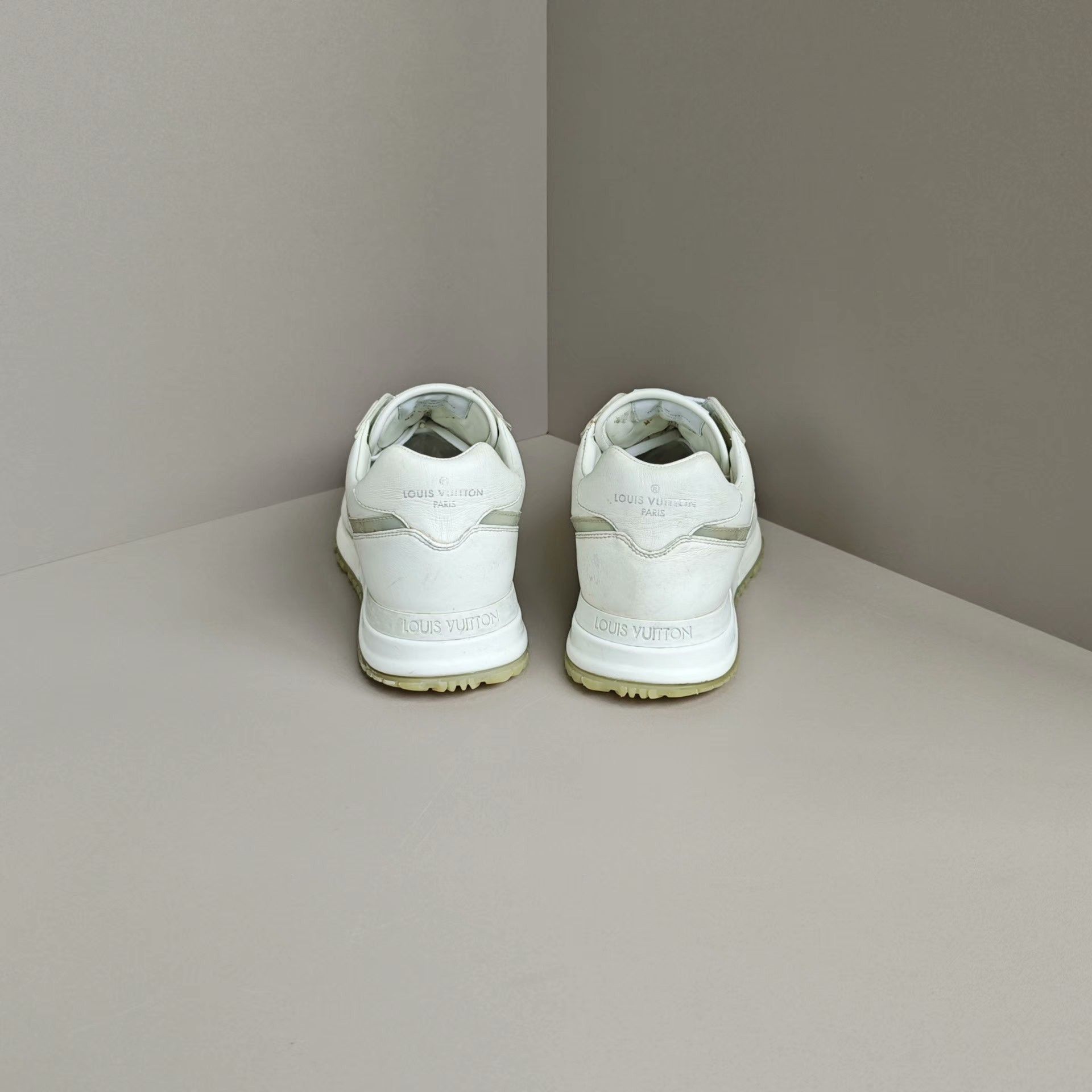 Louis Vuitton Louis Vuitton Casual Lowtop Sneakers 5.5 Men Size US 5.5 / EU 38 - 3 Thumbnail