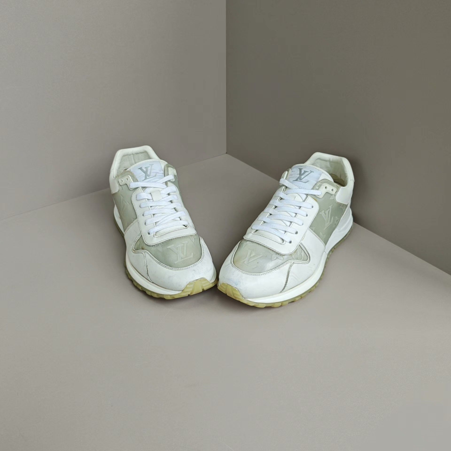 Louis Vuitton Louis Vuitton Casual Lowtop Sneakers 5.5 Men Size US 5.5 / EU 38 - 2 Thumbnail