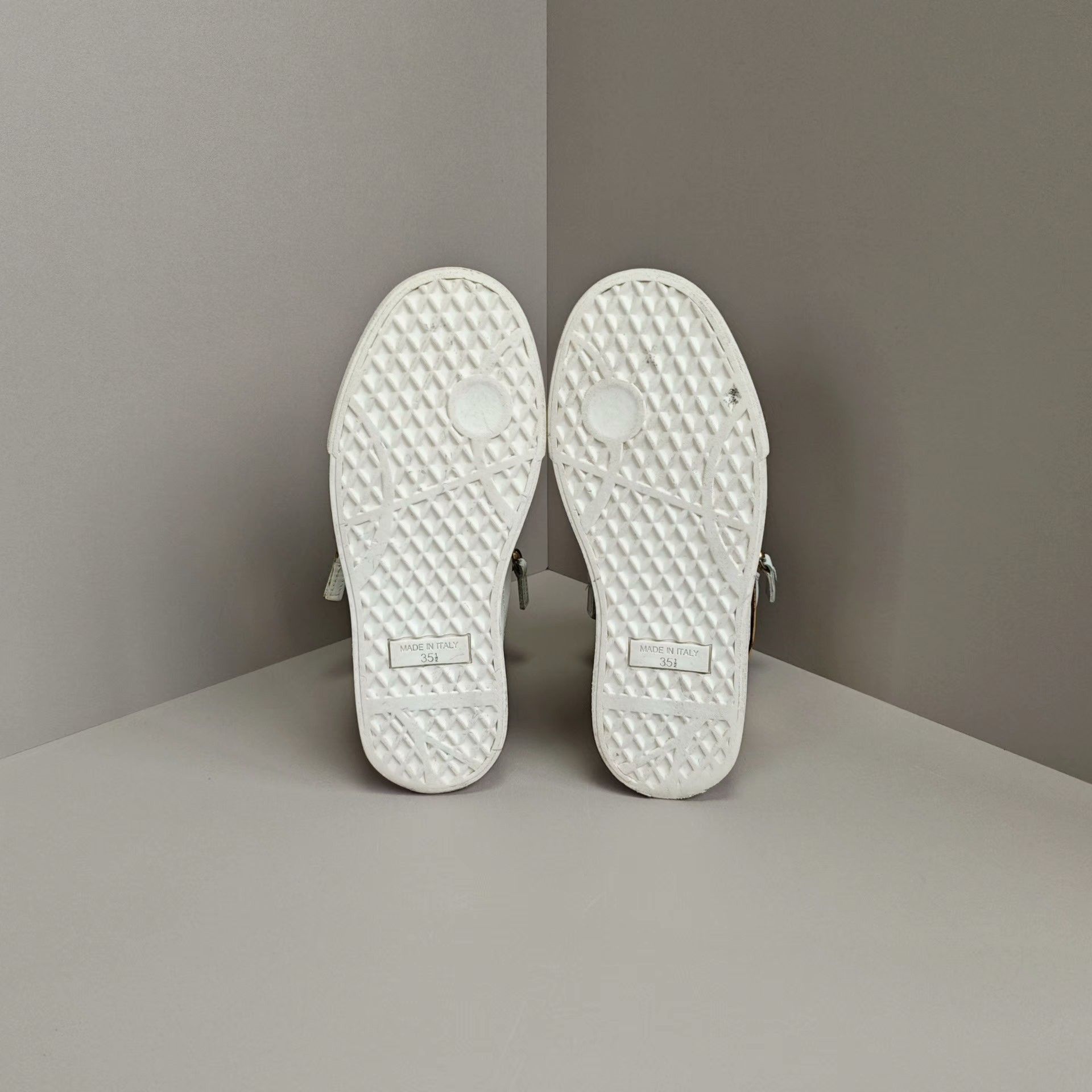 Giuseppe Zanotti Giuseppe Zanotti Gold Hitop Sneakers us_5 Women Size US 5 / IT 35 - 5 Thumbnail