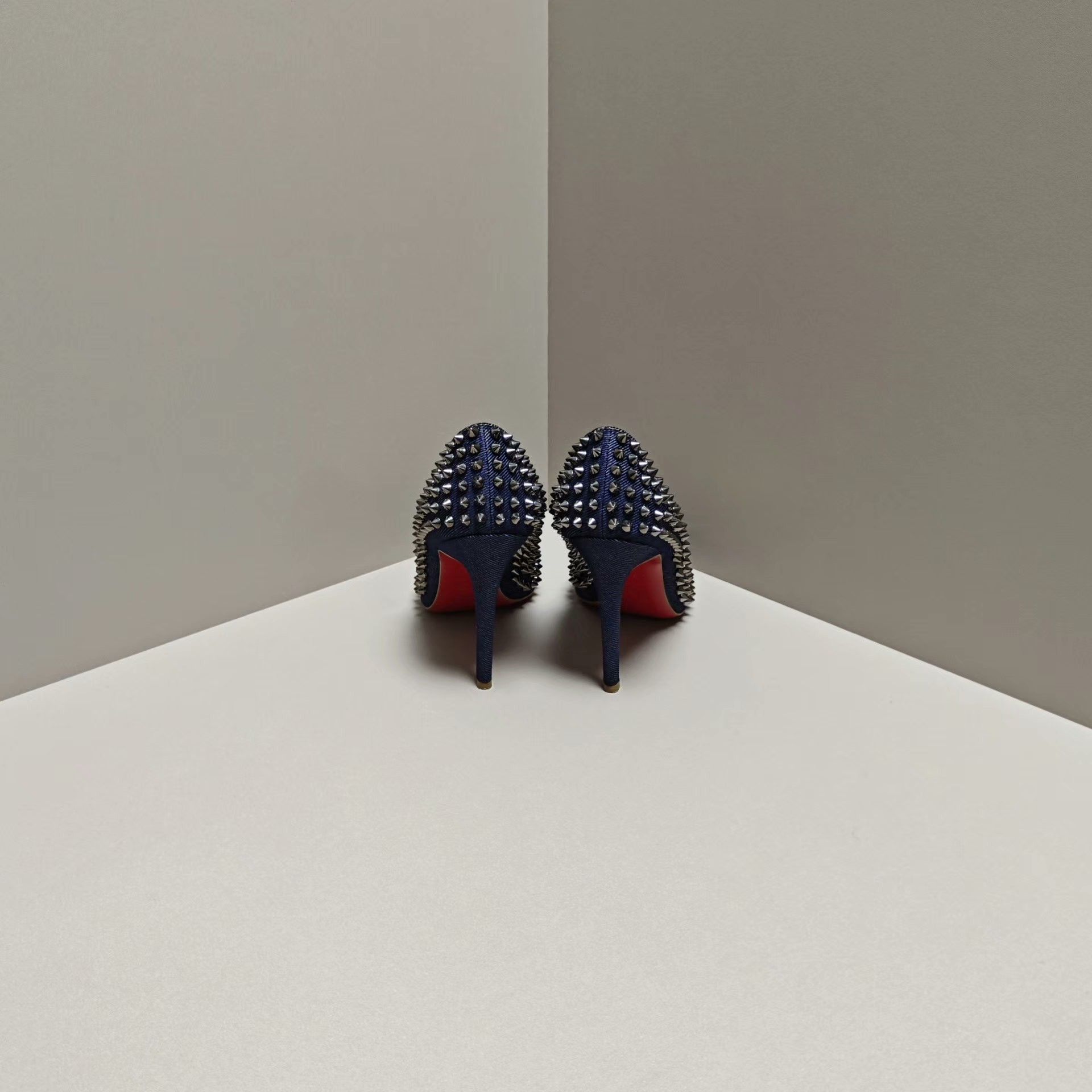 Christian Louboutin Christian Louboutin Red Lowtop Sneakers us_7 Women Size US 7 / IT 37 - 3 Thumbnail