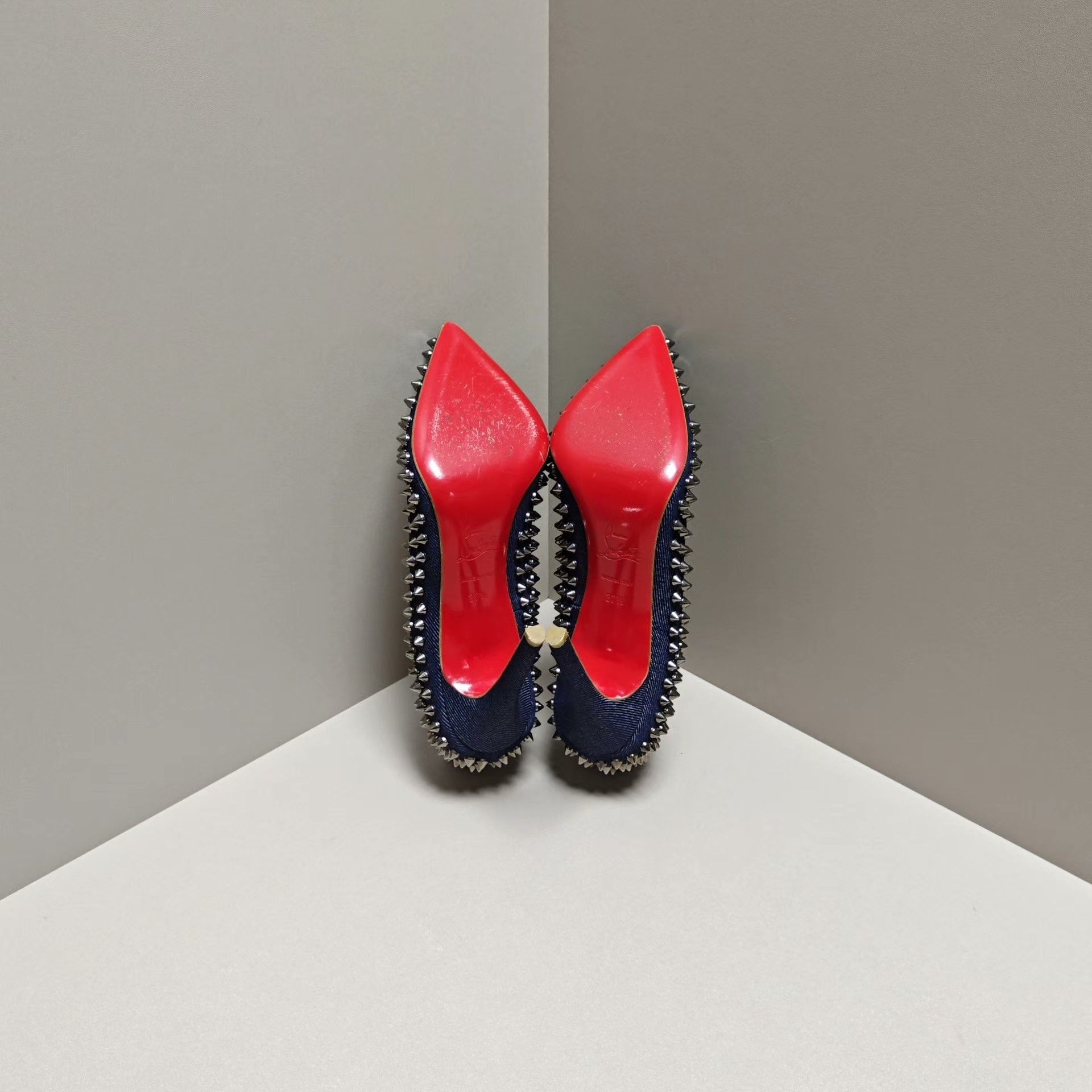 Christian Louboutin Christian Louboutin Red Lowtop Sneakers us_7 Women Size US 7 / IT 37 - 5 Thumbnail