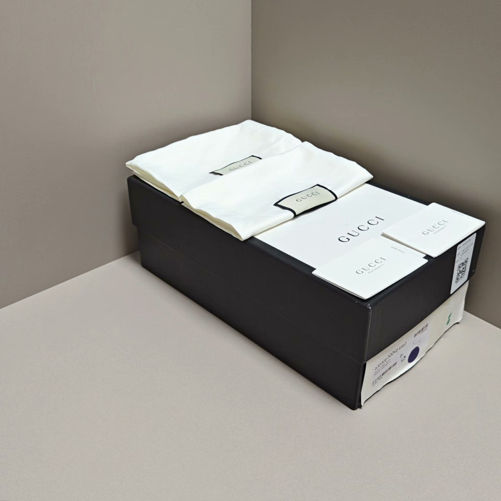 Gucci Gucci Brown Lowtop Sneakers 9 Men Size US 9 / EU 42 - 7 Thumbnail