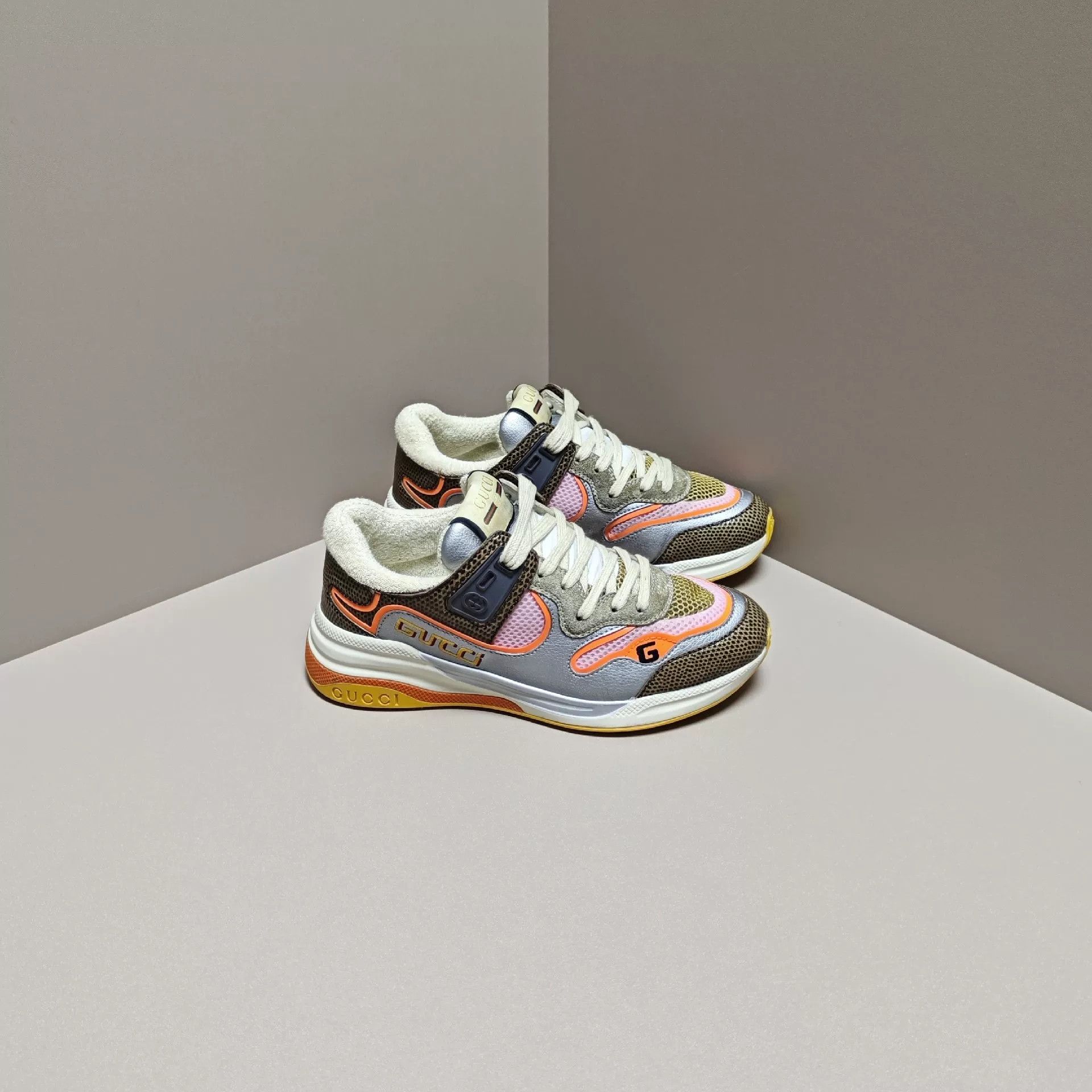 Gucci Gucci Casual Lowtop Sneakers us_5 Women Size US 5 / IT 35 - 4 Thumbnail