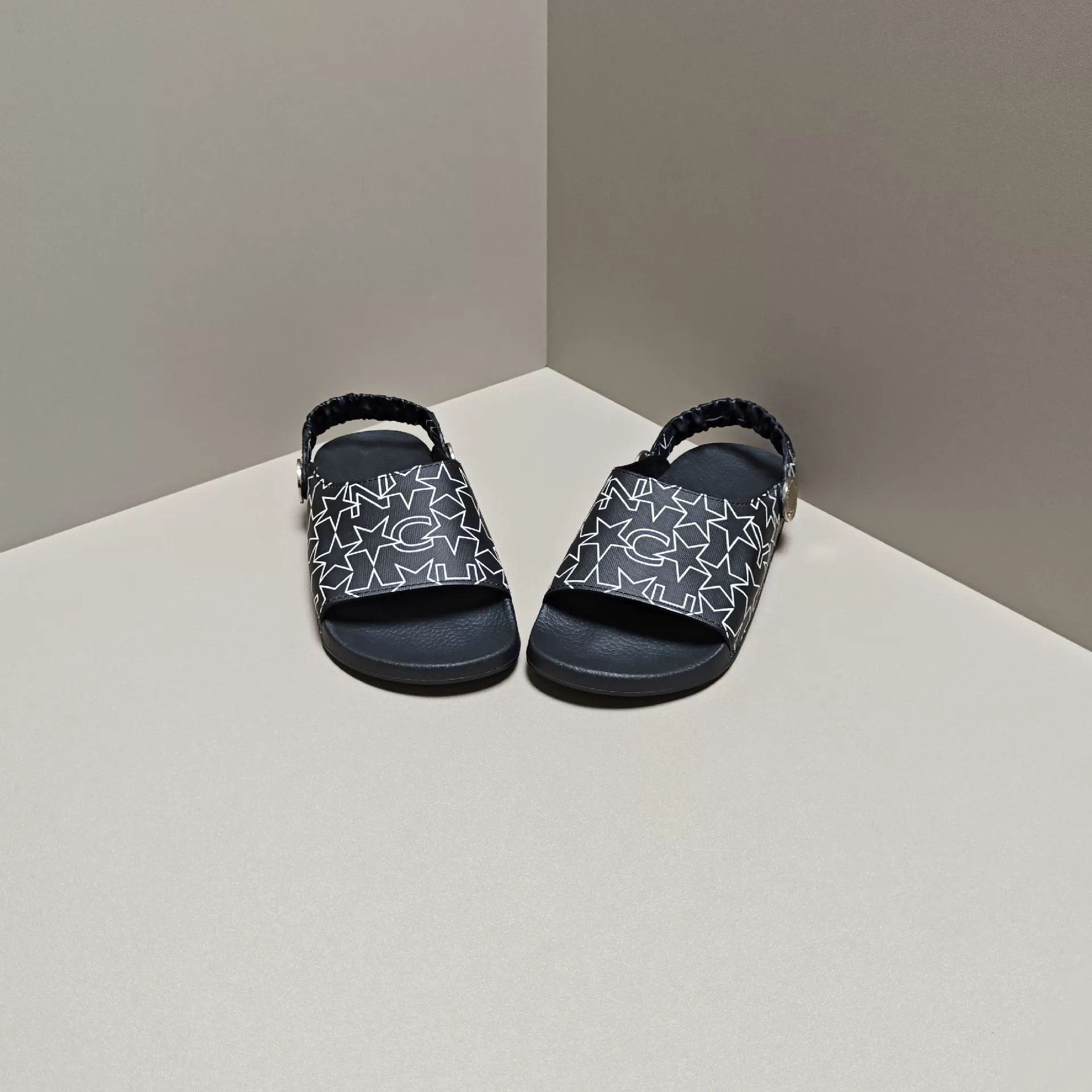Givenchy Givenchy Sandals 7 Men Size US 7 / EU 40 - 2 Thumbnail