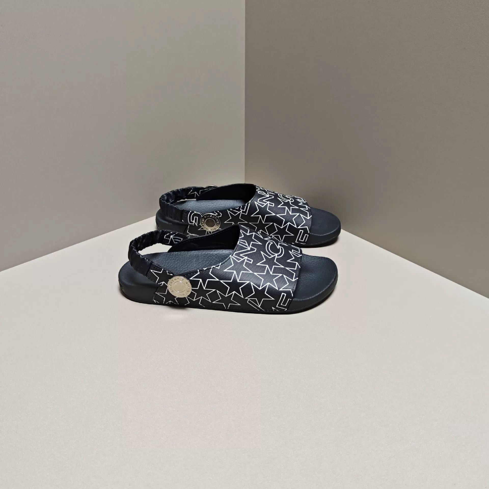 Givenchy Givenchy Sandals 7 Men Size US 7 / EU 40 - 4 Thumbnail